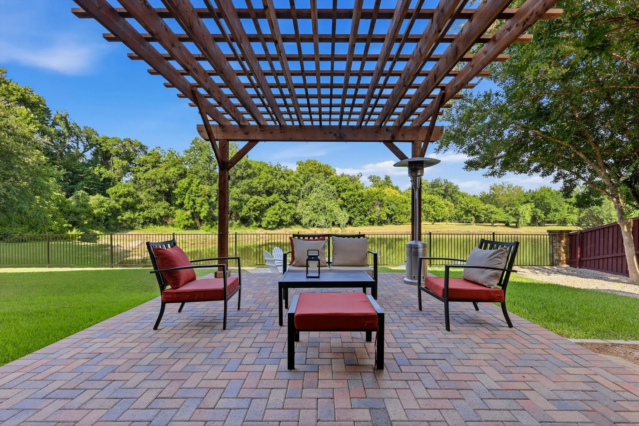 Single Family Residence For Sale in Dallas County , 728 Castle Creek Drive, Coppell, Texas 75019, 4 Bedroom, 4 Bathroom, 3 Garage spaces, 3,650 Sqft, built in 1995, mls#21342520, Real Estate Agent in Coppell, Homes For Sale in Dallas county, Homes For Sale in Coppell, Realtor in Coppell Texas, Real Estate Brokerage Independent Realty Texas, Luminita Cordes Realtor