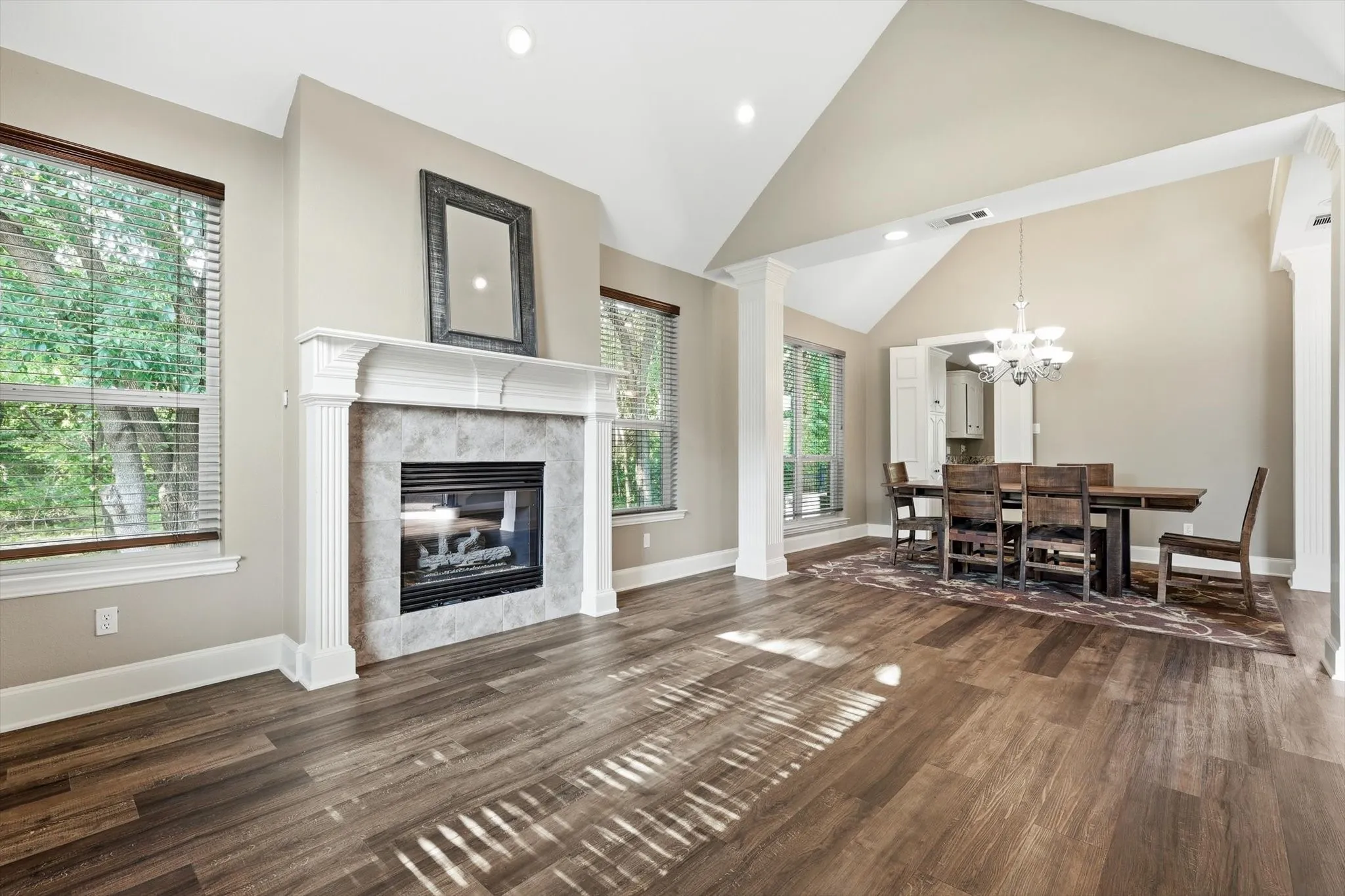 Single Family Residence For Sale in Dallas County , 728 Castle Creek Drive, Coppell, Texas 75019, 4 Bedroom, 4 Bathroom, 3 Garage spaces, 3,650 Sqft, built in 1995, mls#21342520, Real Estate Agent in Coppell, Homes For Sale in Dallas county, Homes For Sale in Coppell, Realtor in Coppell Texas, Real Estate Brokerage Independent Realty Texas, Luminita Cordes Realtor