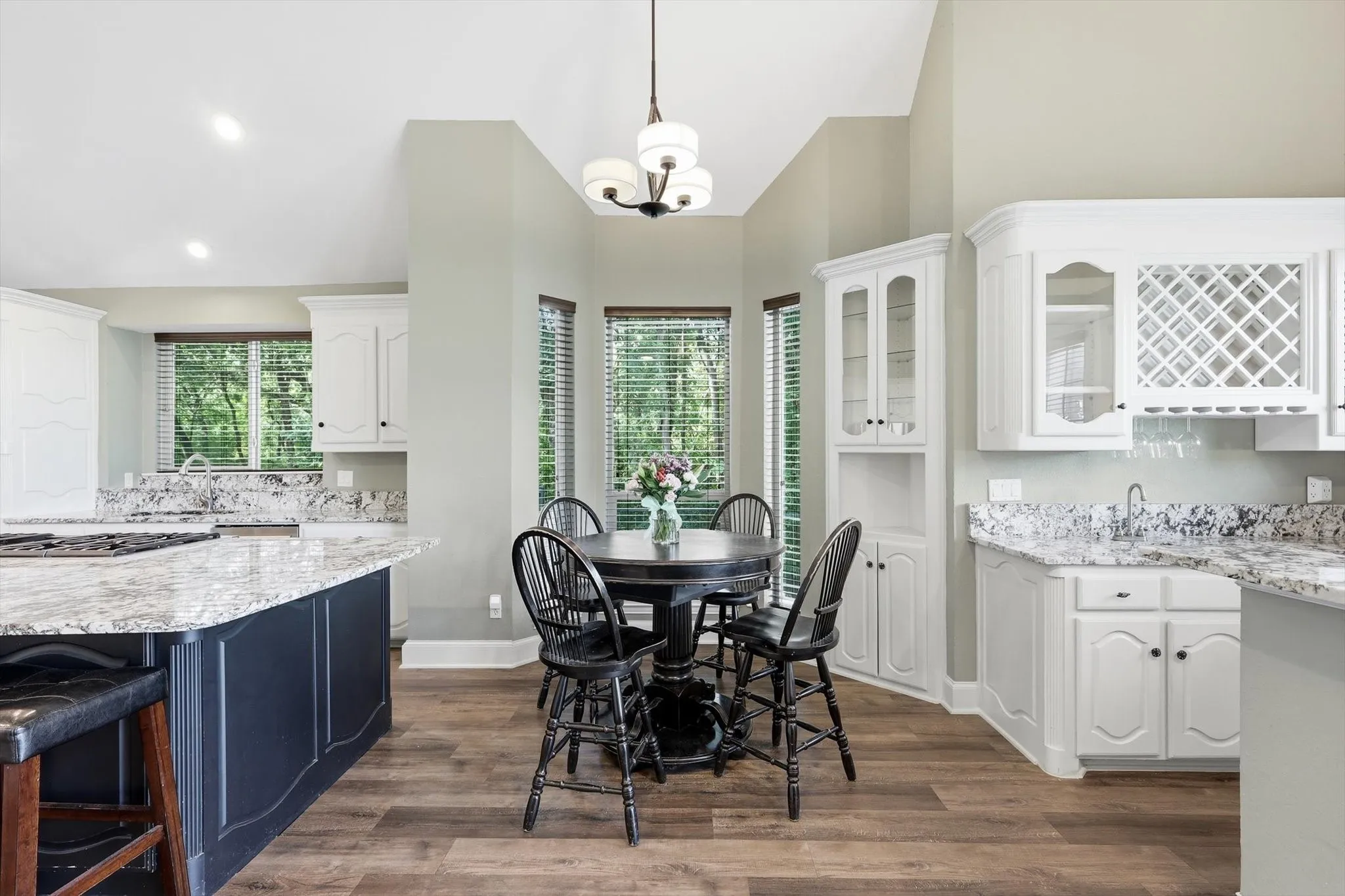 Single Family Residence For Sale in Dallas County , 728 Castle Creek Drive, Coppell, Texas 75019, 4 Bedroom, 4 Bathroom, 3 Garage spaces, 3,650 Sqft, built in 1995, mls#21342520, Real Estate Agent in Coppell, Homes For Sale in Dallas county, Homes For Sale in Coppell, Realtor in Coppell Texas, Real Estate Brokerage Independent Realty Texas, Luminita Cordes Realtor