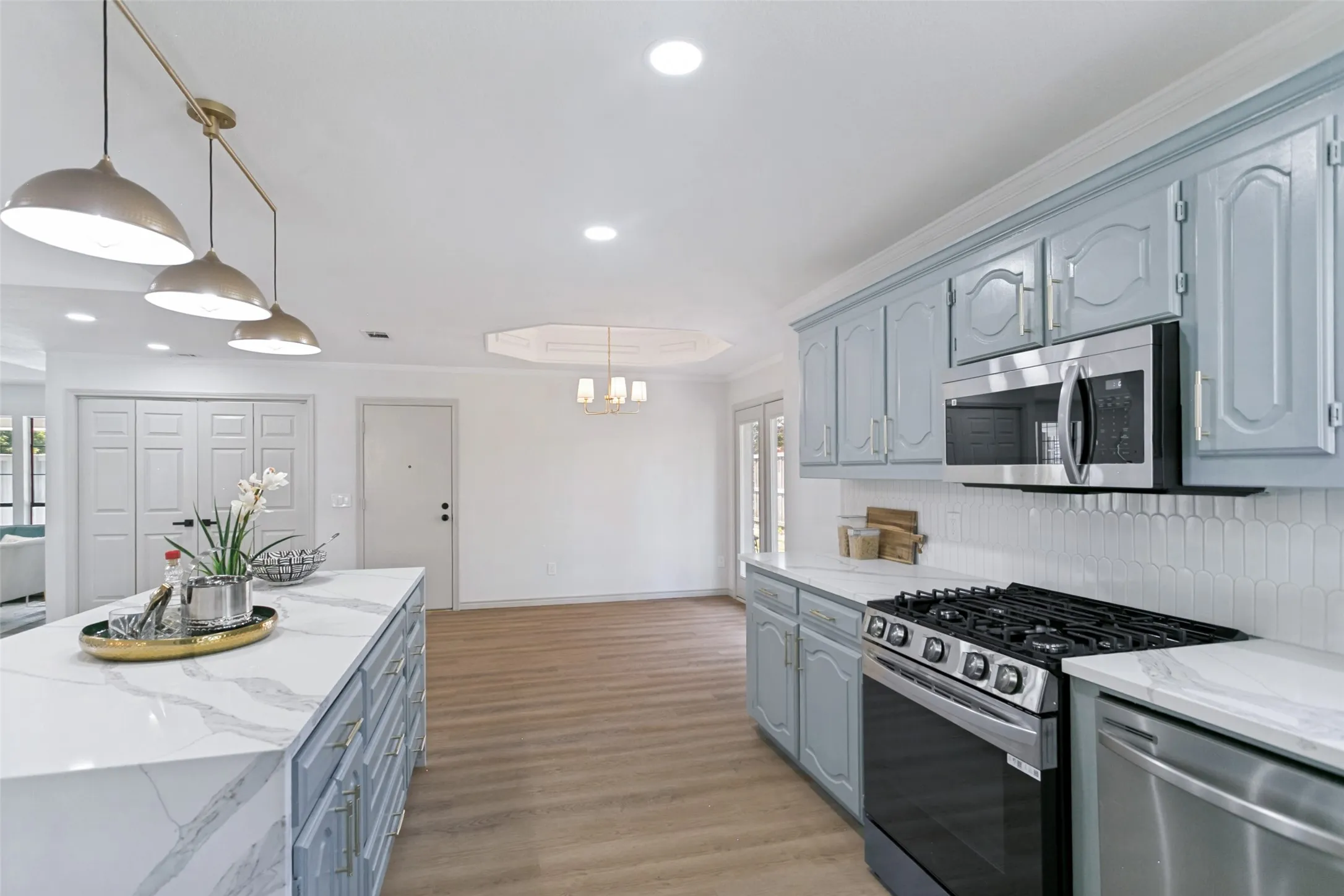 Single Family Residence For Sale in Collin County , 3300 Anchor Drive, Plano, Texas 75023, 4 Bedroom, 2 Bathroom, 2 Garage spaces, 2,209 Sqft, built in 1986, mls#21350241, Real Estate Agent in Plano, Homes For Sale in Collin county, Homes For Sale in Plano, Realtor in Plano Texas, Real Estate Brokerage Independent Realty Texas, Luminita Cordes Realtor