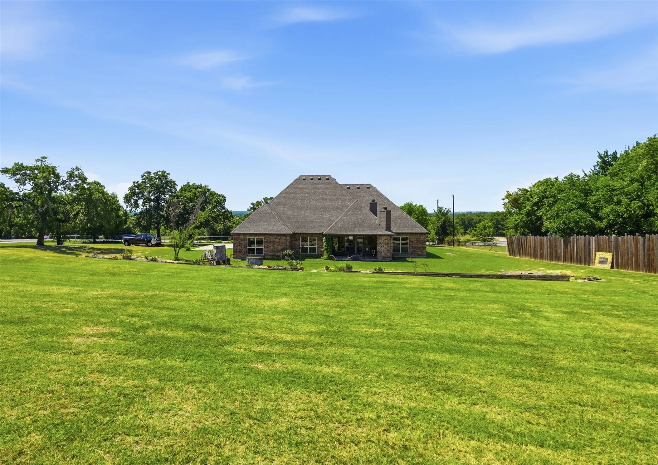 Single Family Residence For Sale in Parker County , 3518 Old Mineral Wells Highway, Weatherford, Texas 76088, 3 Bedrooms, 3 Bathrooms, 2 Garage spaces, 2,556 Sqft, built in 2018, Price $649,900, mls#21350093, Real Estate Agent in Weatherford, Homes For Sale in Parker county, Homes For Sale in Weatherford, Realtor in Weatherford Texas, Real Estate Brokerage Independent Realty Texas, Luminita Cordes Realtor