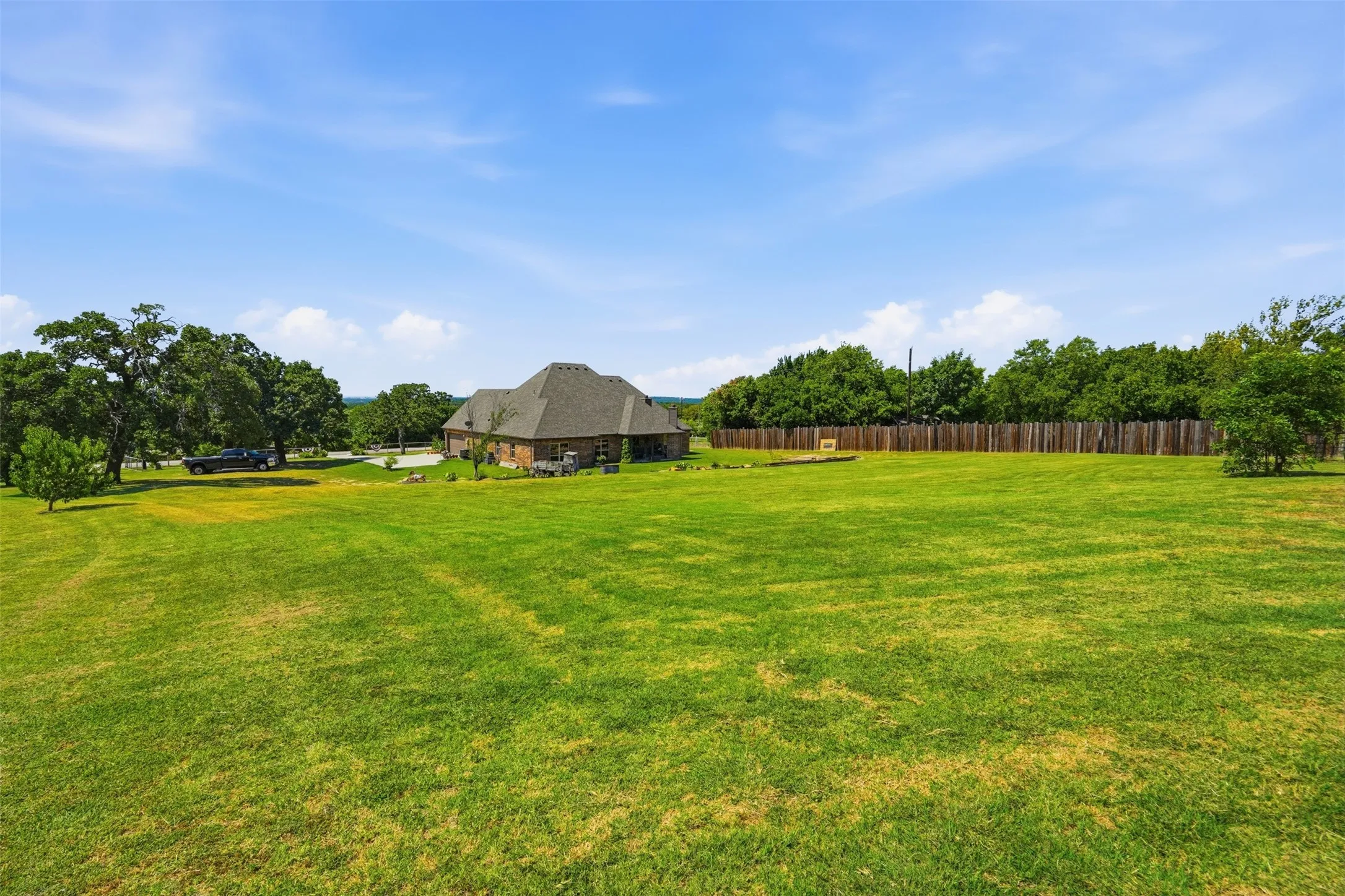 Single Family Residence For Sale in Parker County , 3518 Old Mineral Wells Highway, Weatherford, Texas 76088, 3 Bedrooms, 3 Bathrooms, 2 Garage spaces, 2,556 Sqft, built in 2018, Price $649,900, mls#21350093, Real Estate Agent in Weatherford, Homes For Sale in Parker county, Homes For Sale in Weatherford, Realtor in Weatherford Texas, Real Estate Brokerage Independent Realty Texas, Luminita Cordes Realtor