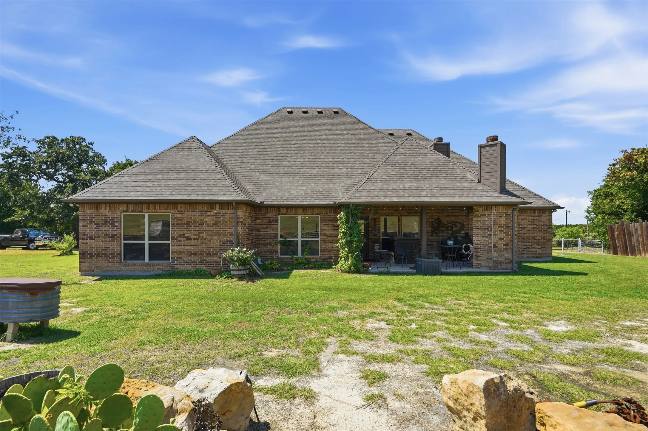 Single Family Residence For Sale in Parker County , 3518 Old Mineral Wells Highway, Weatherford, Texas 76088, 3 Bedrooms, 3 Bathrooms, 2 Garage spaces, 2,556 Sqft, built in 2018, Price $649,900, mls#21350093, Real Estate Agent in Weatherford, Homes For Sale in Parker county, Homes For Sale in Weatherford, Realtor in Weatherford Texas, Real Estate Brokerage Independent Realty Texas, Luminita Cordes Realtor