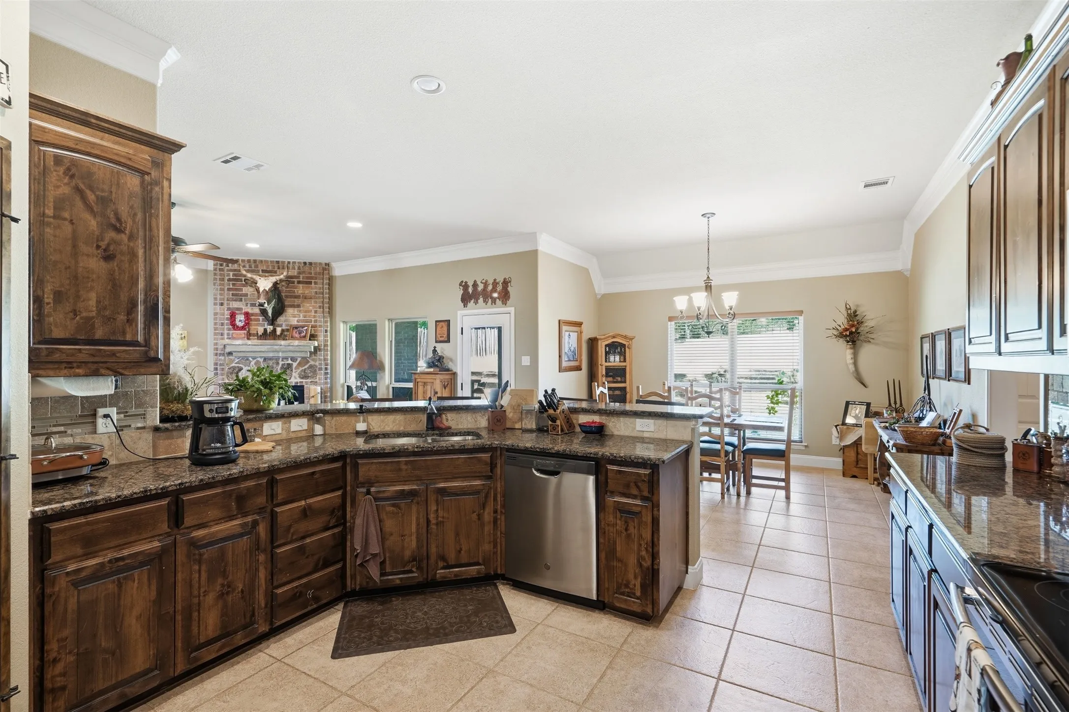 Single Family Residence For Sale in Parker County , 3518 Old Mineral Wells Highway, Weatherford, Texas 76088, 3 Bedrooms, 3 Bathrooms, 2 Garage spaces, 2,556 Sqft, built in 2018, Price $649,900, mls#21350093, Real Estate Agent in Weatherford, Homes For Sale in Parker county, Homes For Sale in Weatherford, Realtor in Weatherford Texas, Real Estate Brokerage Independent Realty Texas, Luminita Cordes Realtor