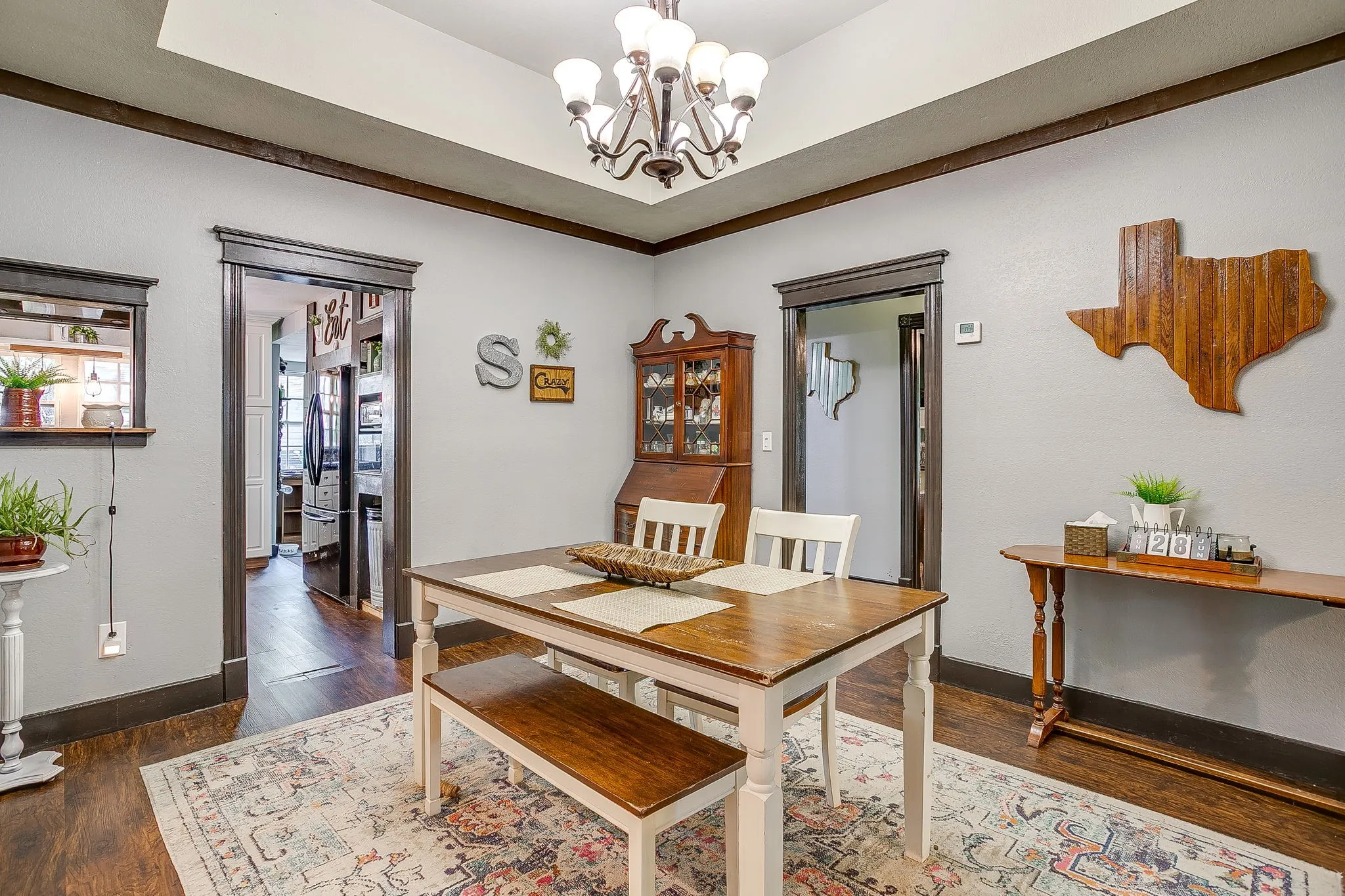 Single Family Residence For Sale in Palo Pinto County , 515 SW 13th Street, Mineral Wells, Texas 76067, 4 Bedrooms, 2 Bathrooms, 1 Garage spaces, 2,845 Sqft, built in 1940, Price $249,000, mls#21348942, Real Estate Agent in Mineral Wells, Homes For Sale in Palo Pinto county, Homes For Sale in Mineral Wells, Realtor in Mineral Wells Texas, Real Estate Brokerage Independent Realty Texas, Luminita Cordes Realtor
