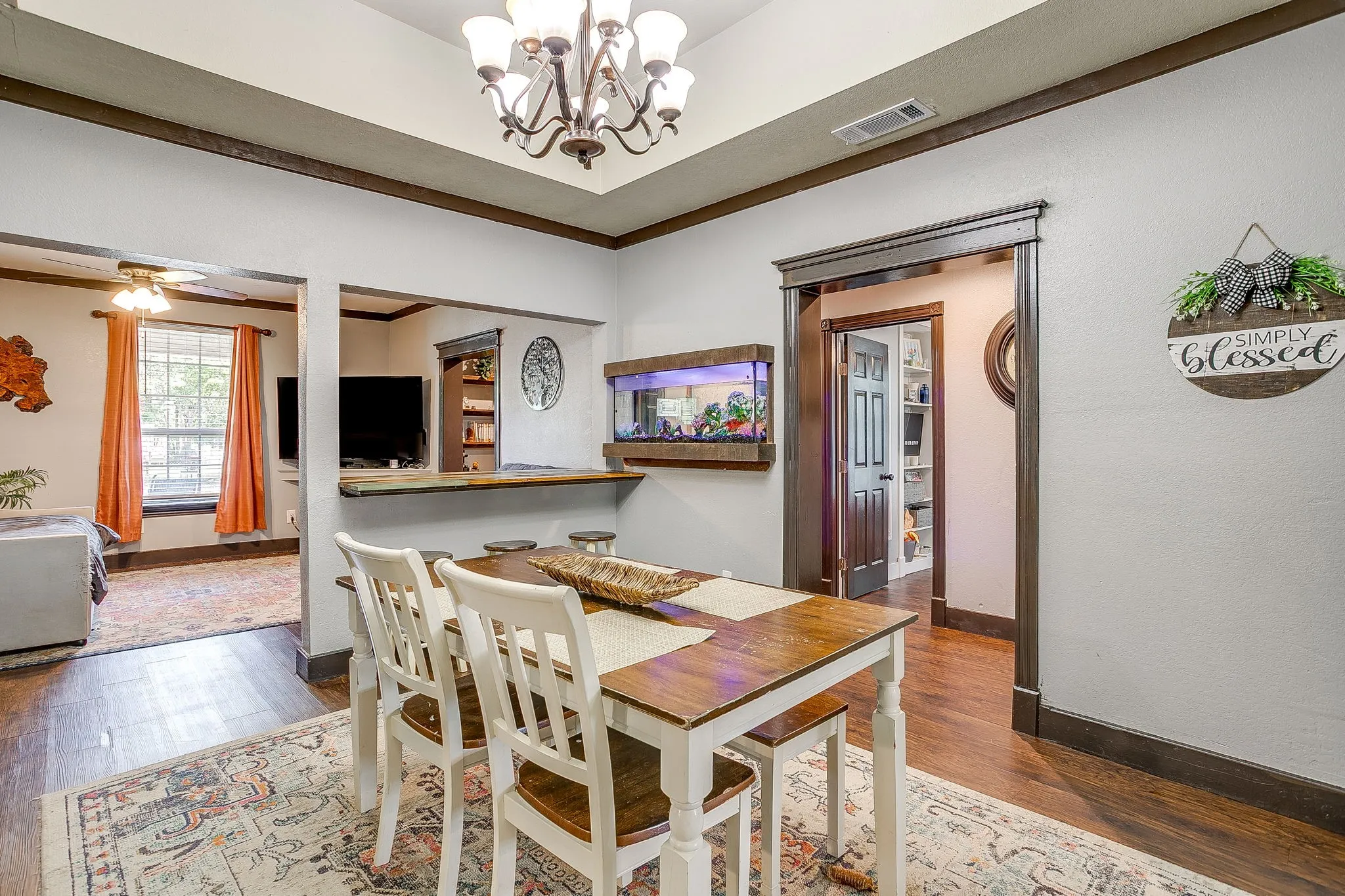 Single Family Residence For Sale in Palo Pinto County , 515 SW 13th Street, Mineral Wells, Texas 76067, 4 Bedrooms, 2 Bathrooms, 1 Garage spaces, 2,845 Sqft, built in 1940, Price $249,000, mls#21348942, Real Estate Agent in Mineral Wells, Homes For Sale in Palo Pinto county, Homes For Sale in Mineral Wells, Realtor in Mineral Wells Texas, Real Estate Brokerage Independent Realty Texas, Luminita Cordes Realtor