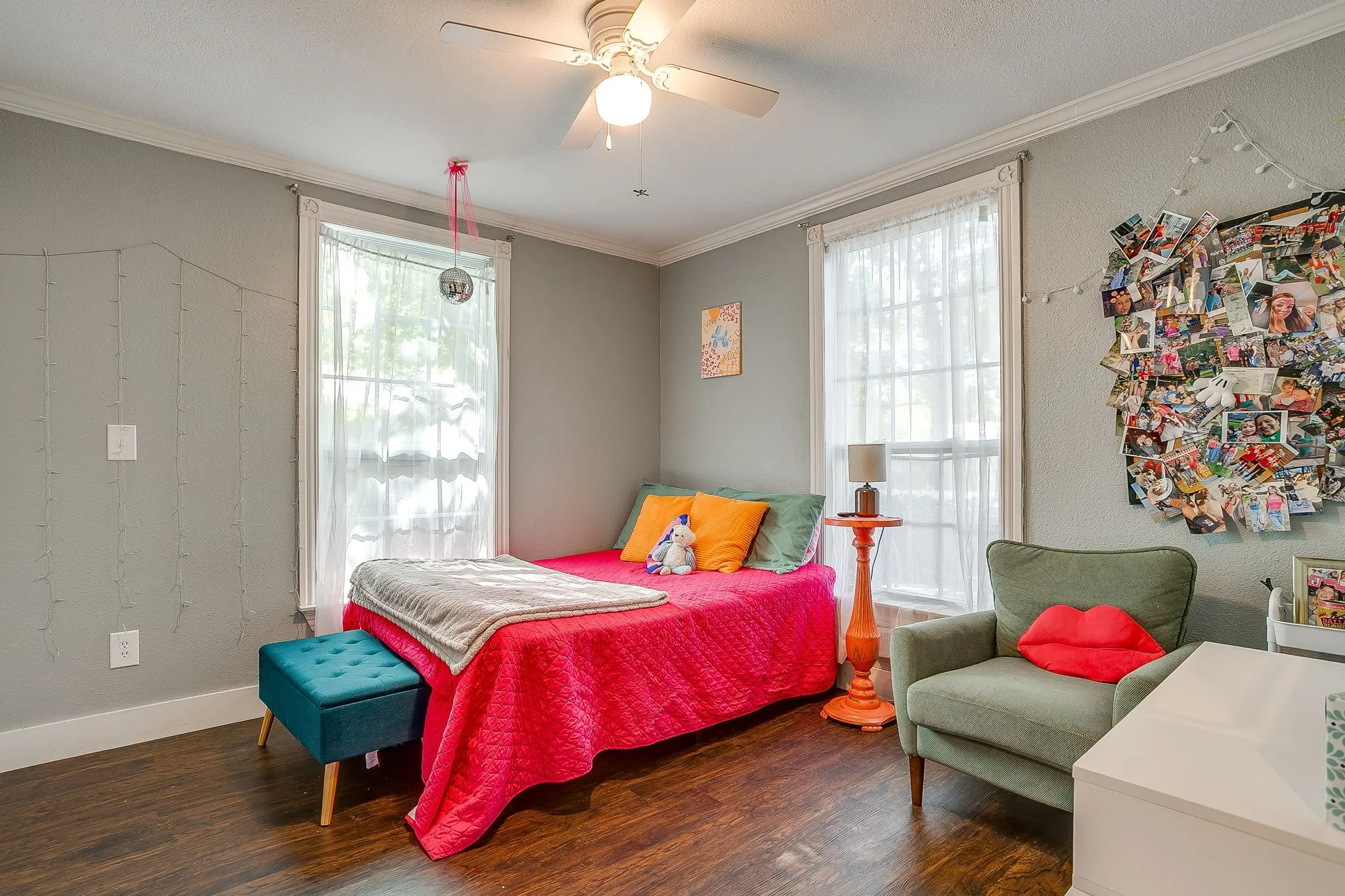 Single Family Residence For Sale in Palo Pinto County , 515 SW 13th Street, Mineral Wells, Texas 76067, 4 Bedrooms, 2 Bathrooms, 1 Garage spaces, 2,845 Sqft, built in 1940, Price $249,000, mls#21348942, Real Estate Agent in Mineral Wells, Homes For Sale in Palo Pinto county, Homes For Sale in Mineral Wells, Realtor in Mineral Wells Texas, Real Estate Brokerage Independent Realty Texas, Luminita Cordes Realtor