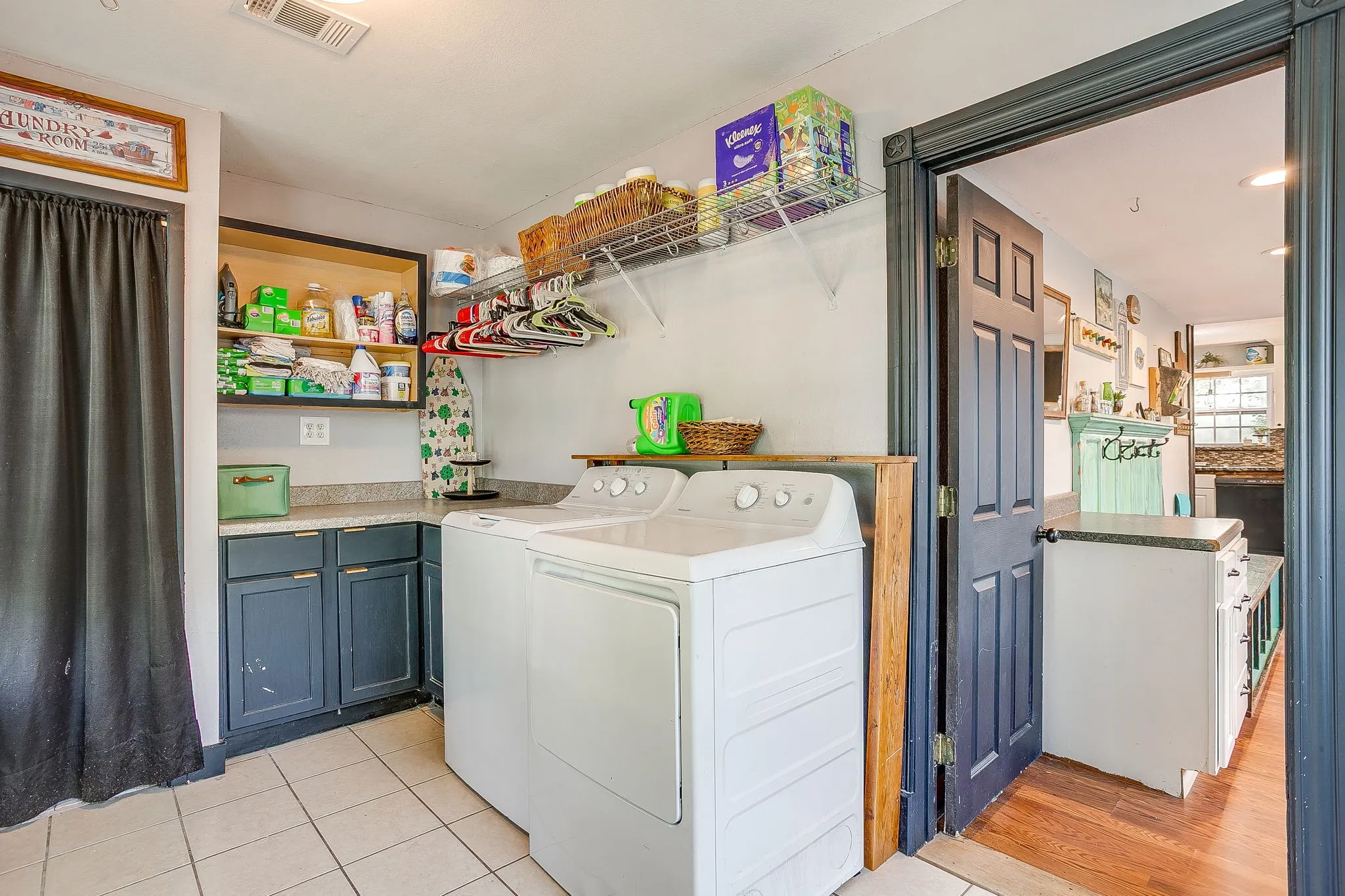 Single Family Residence For Sale in Palo Pinto County , 515 SW 13th Street, Mineral Wells, Texas 76067, 4 Bedrooms, 2 Bathrooms, 1 Garage spaces, 2,845 Sqft, built in 1940, Price $249,000, mls#21348942, Real Estate Agent in Mineral Wells, Homes For Sale in Palo Pinto county, Homes For Sale in Mineral Wells, Realtor in Mineral Wells Texas, Real Estate Brokerage Independent Realty Texas, Luminita Cordes Realtor
