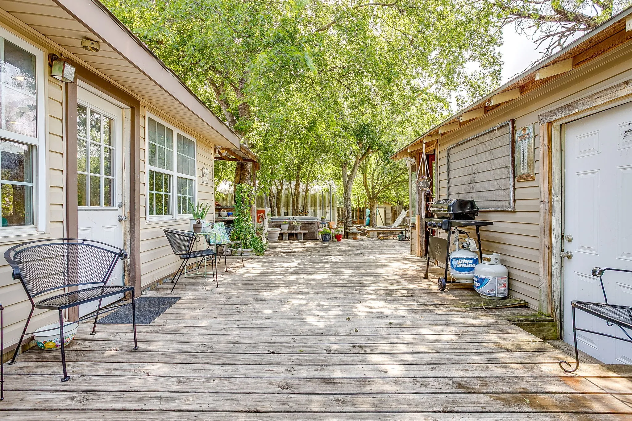 Single Family Residence For Sale in Palo Pinto County , 515 SW 13th Street, Mineral Wells, Texas 76067, 4 Bedrooms, 2 Bathrooms, 1 Garage spaces, 2,845 Sqft, built in 1940, Price $249,000, mls#21348942, Real Estate Agent in Mineral Wells, Homes For Sale in Palo Pinto county, Homes For Sale in Mineral Wells, Realtor in Mineral Wells Texas, Real Estate Brokerage Independent Realty Texas, Luminita Cordes Realtor