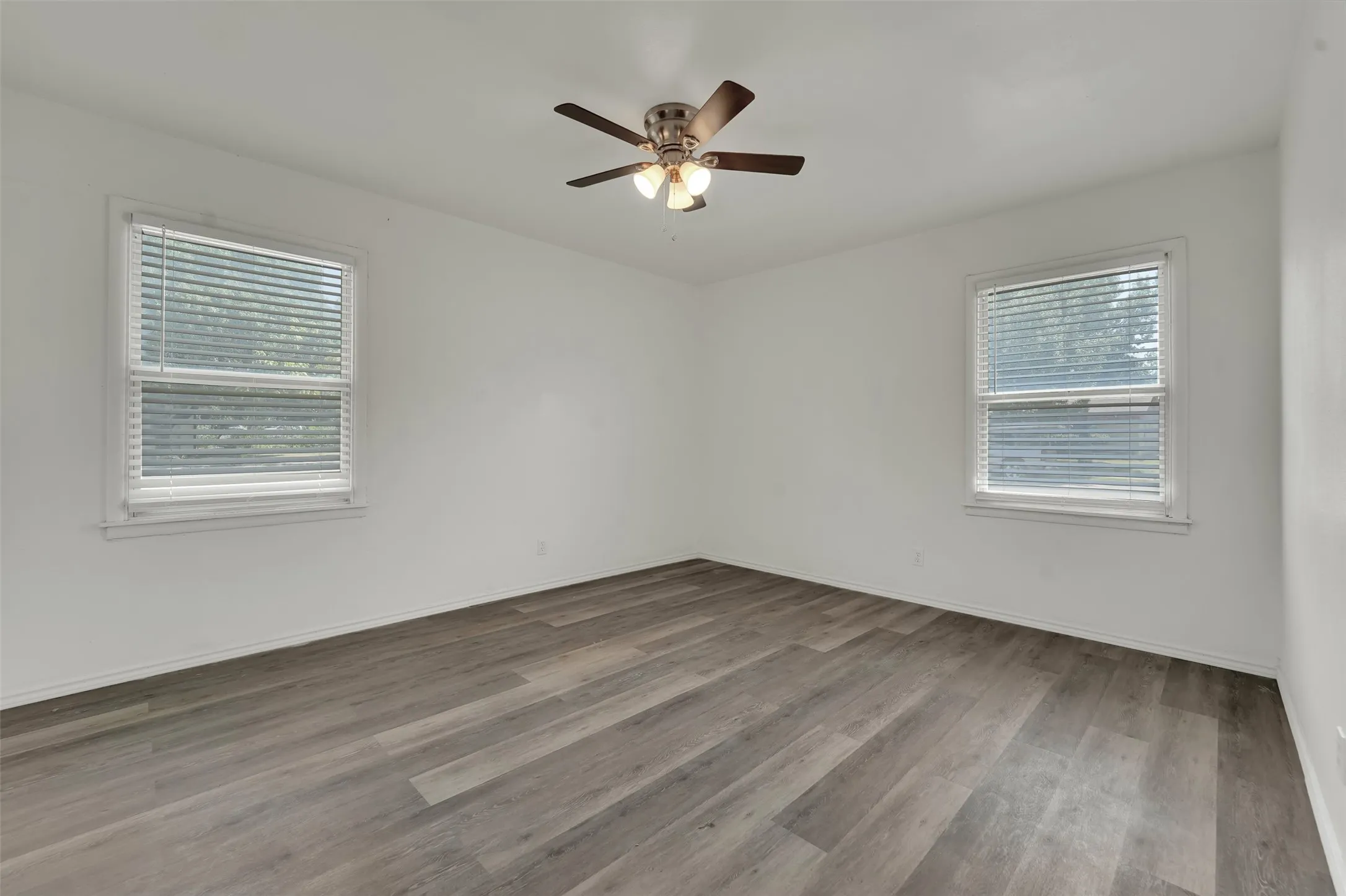 Single Family Residence For Rent in Dallas County , 2682 Wasina Drive, Farmers Branch, Texas 75234, 3 Bedroom, 2 Bathroom, 2 Garage spaces, 1,144 Sqft, built in 1955, mls#21350422, Real Estate Agent in Farmers Branch, Homes For Rent in Dallas county, Homes For Rent in Farmers Branch, Realtor in Farmers Branch Texas, Real Estate Brokerage Independent Realty Texas, Luminita Cordes Realtor