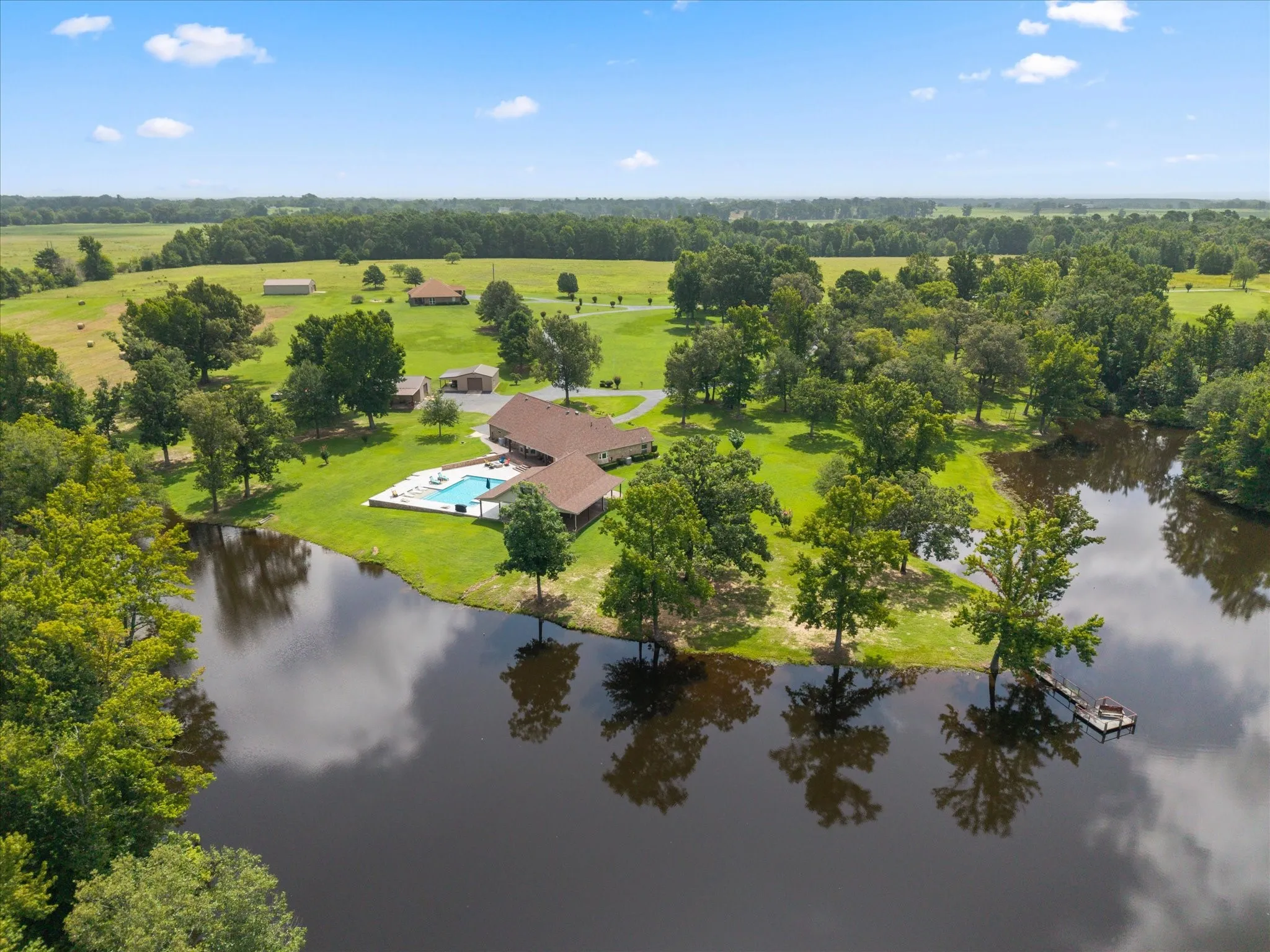Farm For Sale in Titus County , 7267 E Texas Highway 49 Highway, Mt Pleasant, Texas 75455, 4 Bedrooms, 2 Bathrooms, 3 Garage spaces, 3,427 Sqft, built in 2009, Price $1,479,900, mls#21349865, Real Estate Agent in Mt Pleasant, Homes For Sale in Titus county, Homes For Sale in Mt Pleasant, Realtor in Mt Pleasant Texas, Real Estate Brokerage Independent Realty Texas, Luminita Cordes Realtor