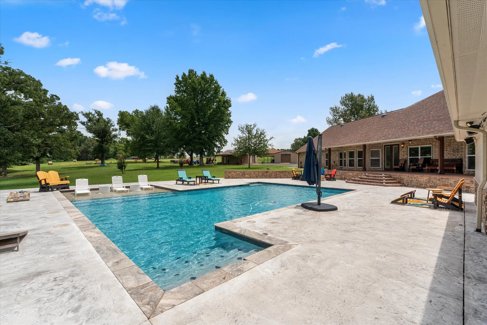 Farm For Sale in Titus County , 7267 E Texas Highway 49 Highway, Mt Pleasant, Texas 75455, 4 Bedrooms, 2 Bathrooms, 3 Garage spaces, 3,427 Sqft, built in 2009, Price $1,479,900, mls#21349865, Real Estate Agent in Mt Pleasant, Homes For Sale in Titus county, Homes For Sale in Mt Pleasant, Realtor in Mt Pleasant Texas, Real Estate Brokerage Independent Realty Texas, Luminita Cordes Realtor