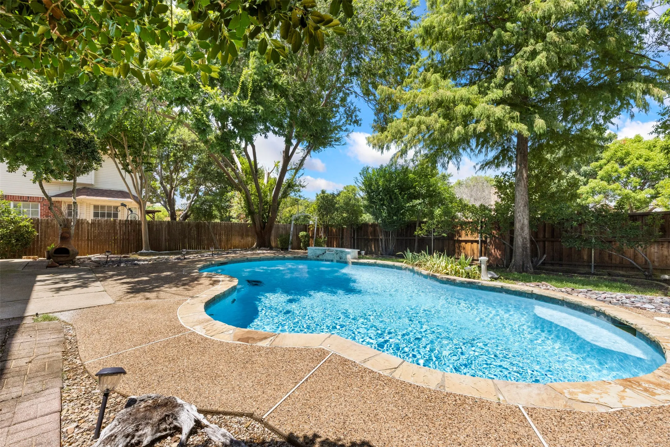 Single Family Residence For Sale in Denton County , 2516 Katina Drive, Flower Mound, Texas 75028, 4 Bedroom, 3 Bathroom, 2 Garage spaces, 2,469 Sqft, built in 1994, mls#21293492, Real Estate Agent in Flower Mound, Homes For Sale in Denton county, Homes For Sale in Flower Mound, Realtor in Flower Mound Texas, Real Estate Brokerage Independent Realty Texas, Luminita Cordes Realtor