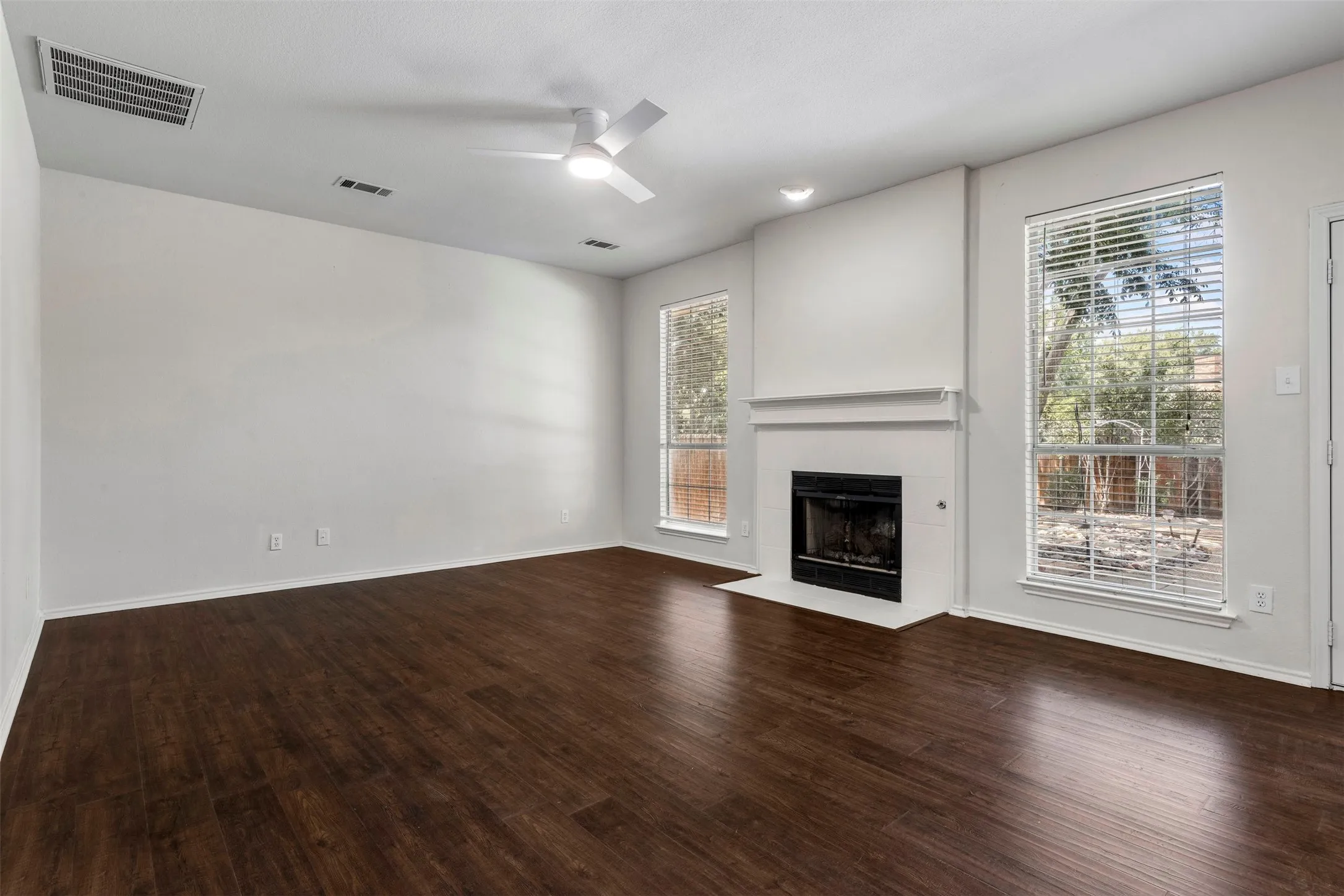 Single Family Residence For Sale in Denton County , 2516 Katina Drive, Flower Mound, Texas 75028, 4 Bedroom, 3 Bathroom, 2 Garage spaces, 2,469 Sqft, built in 1994, mls#21293492, Real Estate Agent in Flower Mound, Homes For Sale in Denton county, Homes For Sale in Flower Mound, Realtor in Flower Mound Texas, Real Estate Brokerage Independent Realty Texas, Luminita Cordes Realtor