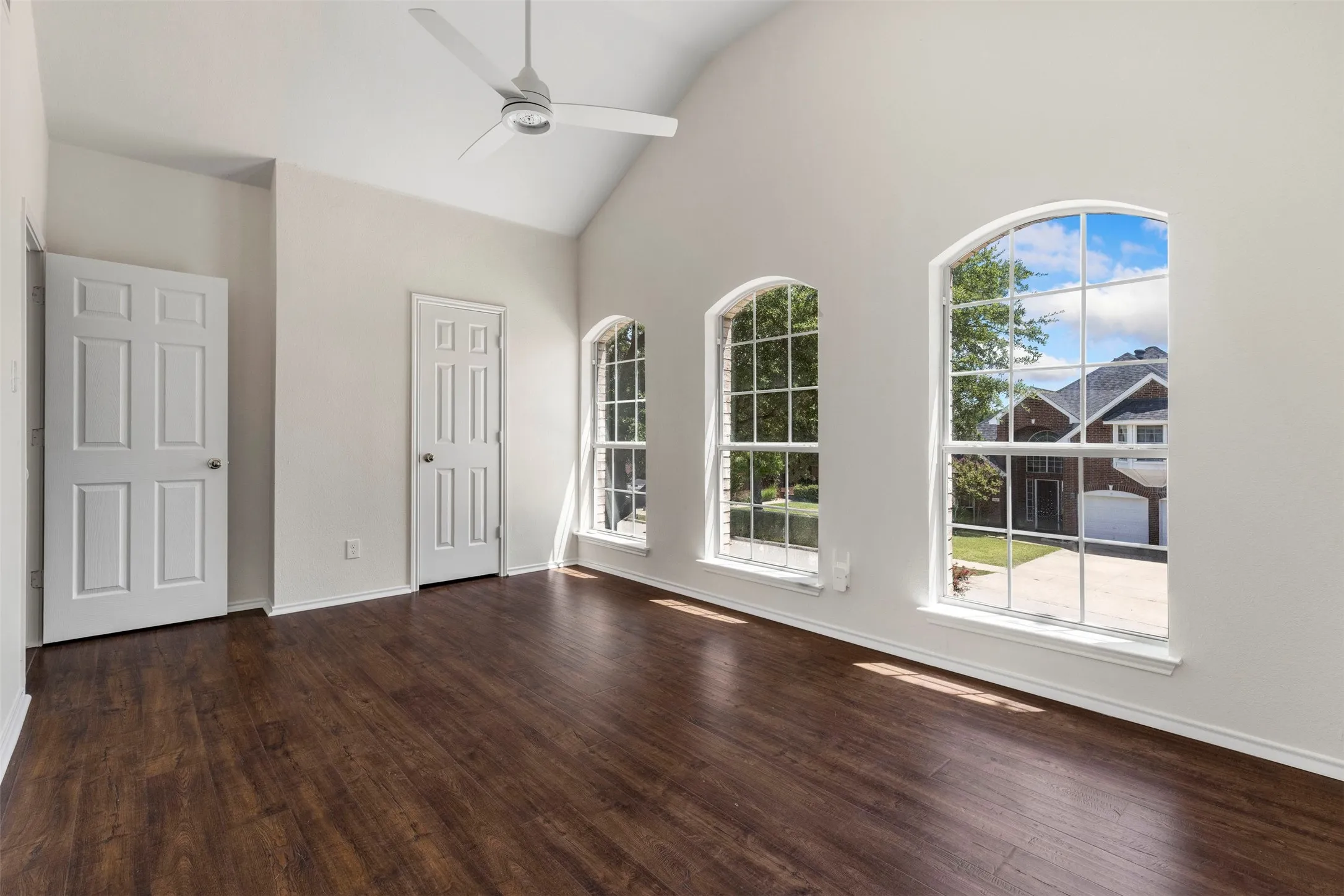 Single Family Residence For Sale in Denton County , 2516 Katina Drive, Flower Mound, Texas 75028, 4 Bedroom, 3 Bathroom, 2 Garage spaces, 2,469 Sqft, built in 1994, mls#21293492, Real Estate Agent in Flower Mound, Homes For Sale in Denton county, Homes For Sale in Flower Mound, Realtor in Flower Mound Texas, Real Estate Brokerage Independent Realty Texas, Luminita Cordes Realtor