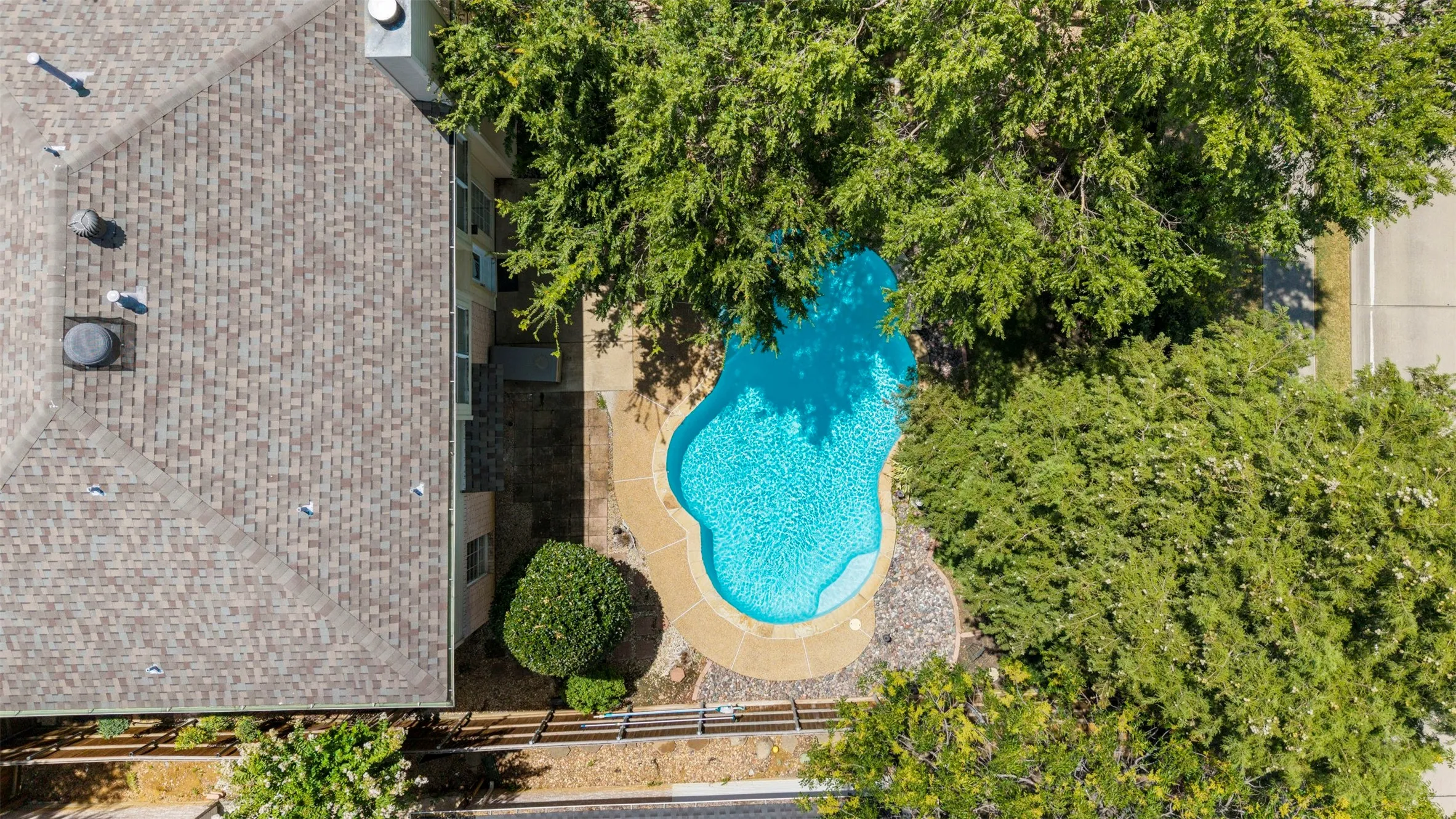 Single Family Residence For Sale in Denton County , 2516 Katina Drive, Flower Mound, Texas 75028, 4 Bedroom, 3 Bathroom, 2 Garage spaces, 2,469 Sqft, built in 1994, mls#21293492, Real Estate Agent in Flower Mound, Homes For Sale in Denton county, Homes For Sale in Flower Mound, Realtor in Flower Mound Texas, Real Estate Brokerage Independent Realty Texas, Luminita Cordes Realtor