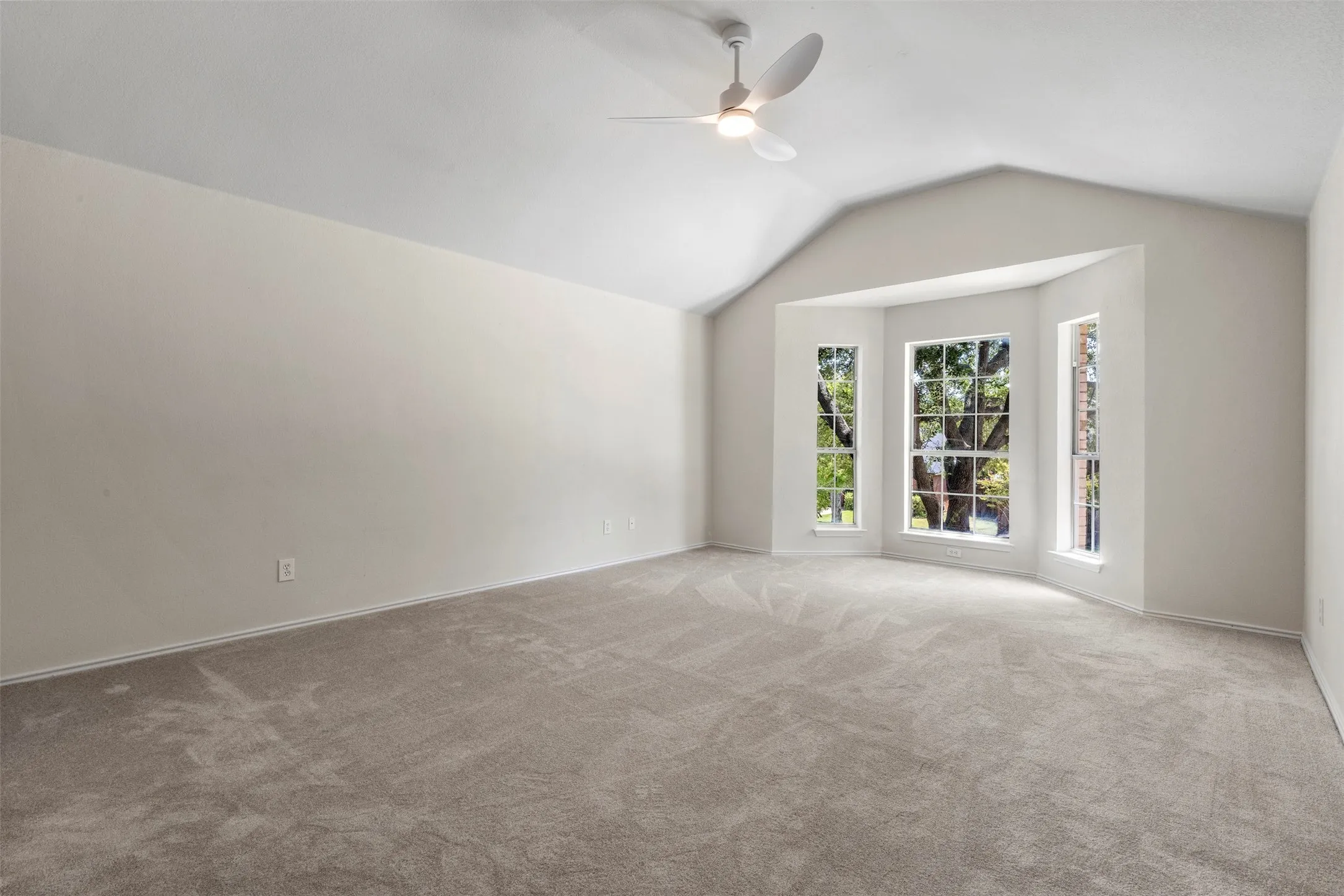 Single Family Residence For Sale in Denton County , 2516 Katina Drive, Flower Mound, Texas 75028, 4 Bedroom, 3 Bathroom, 2 Garage spaces, 2,469 Sqft, built in 1994, mls#21293492, Real Estate Agent in Flower Mound, Homes For Sale in Denton county, Homes For Sale in Flower Mound, Realtor in Flower Mound Texas, Real Estate Brokerage Independent Realty Texas, Luminita Cordes Realtor