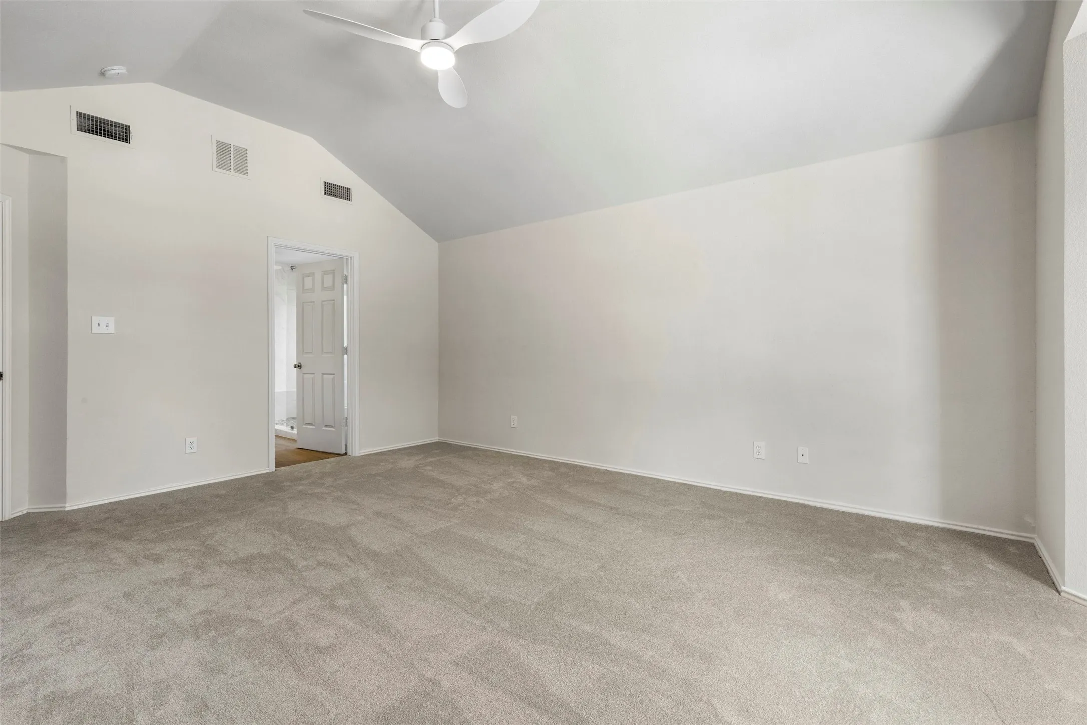 Single Family Residence For Sale in Denton County , 2516 Katina Drive, Flower Mound, Texas 75028, 4 Bedroom, 3 Bathroom, 2 Garage spaces, 2,469 Sqft, built in 1994, mls#21293492, Real Estate Agent in Flower Mound, Homes For Sale in Denton county, Homes For Sale in Flower Mound, Realtor in Flower Mound Texas, Real Estate Brokerage Independent Realty Texas, Luminita Cordes Realtor