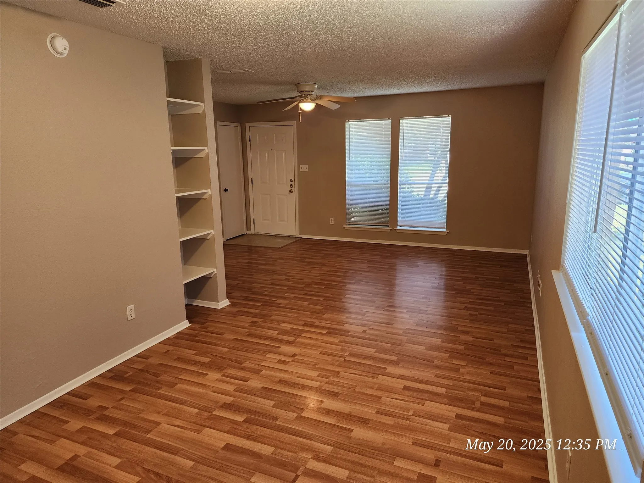 Quadruplex For Rent in Johnson County , 429 SW Thomas Street A, Burleson, Texas 76028, 2 Bedroom, 1 Bathroom, Garage spaces, 1,014 Sqft, built in 1983, mls#21321422, Real Estate Agent in Burleson, Homes For Rent in Johnson county, Homes For Rent in Burleson, Realtor in Burleson Texas, Real Estate Brokerage Independent Realty Texas, Luminita Cordes Realtor