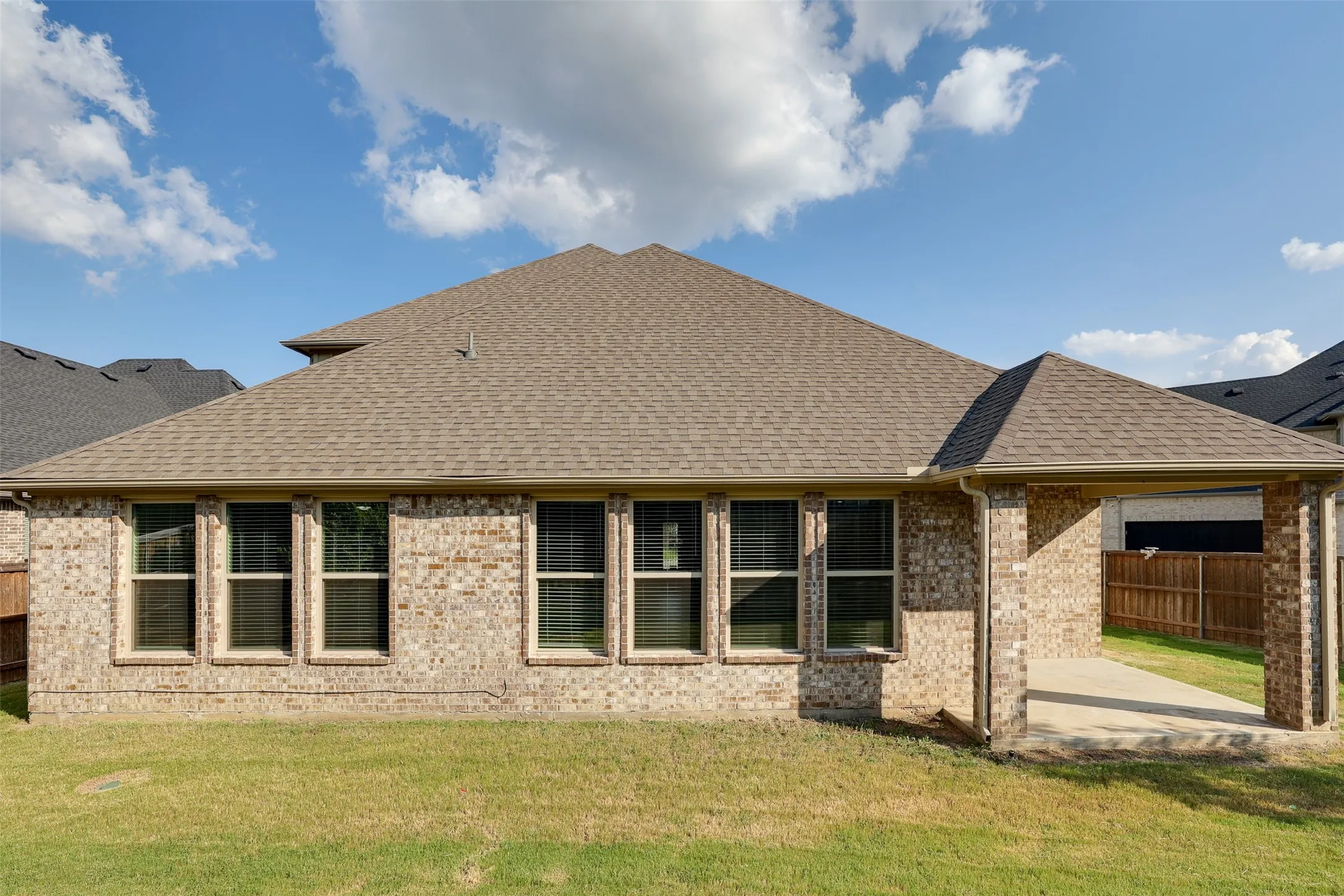 Single Family Residence For Sale in Tarrant County , 1804 Eastwood Court, Mansfield, Texas 76063, 5 Bedroom, 4 Bathroom, 2 Garage spaces, 3,716 Sqft, built in 2022, mls#21350437, Real Estate Agent in Mansfield, Homes For Sale in Tarrant county, Homes For Sale in Mansfield, Realtor in Mansfield Texas, Real Estate Brokerage Independent Realty Texas, Luminita Cordes Realtor