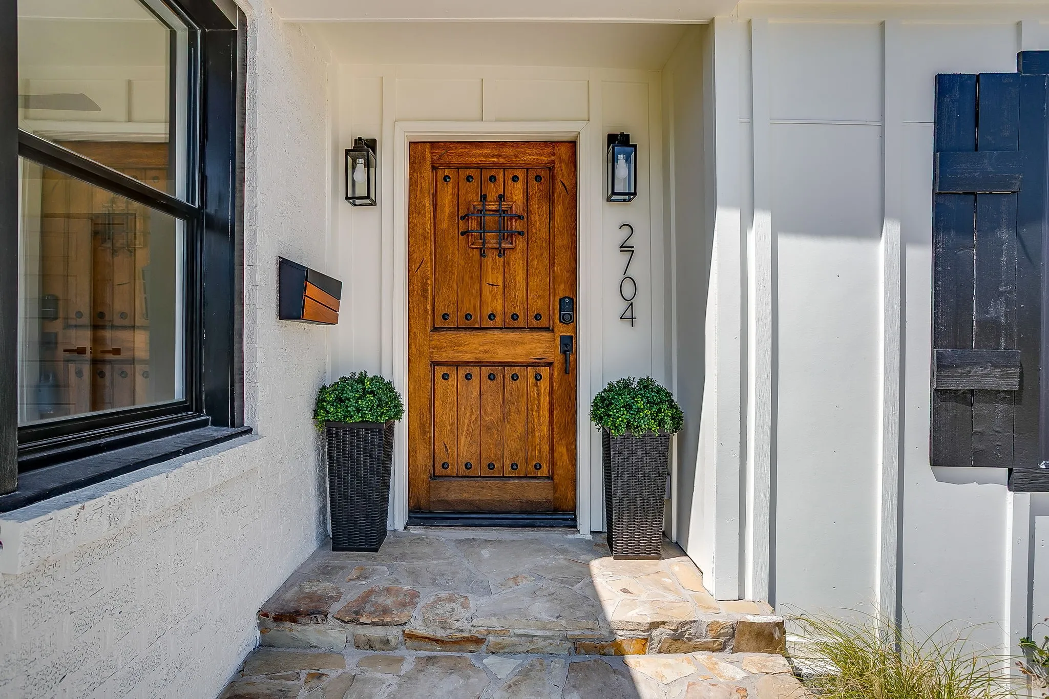 Single Family Residence For Sale in Tarrant County , 2704 W Biddison Street, Fort Worth, Texas 76109, 4 Bedroom, 3 Bathroom, Garage spaces, 1,458 Sqft, built in 1947, mls#21345608, Real Estate Agent in Fort Worth, Homes For Sale in Tarrant county, Homes For Sale in Fort Worth, Realtor in Fort Worth Texas, Real Estate Brokerage Independent Realty Texas, Luminita Cordes Realtor