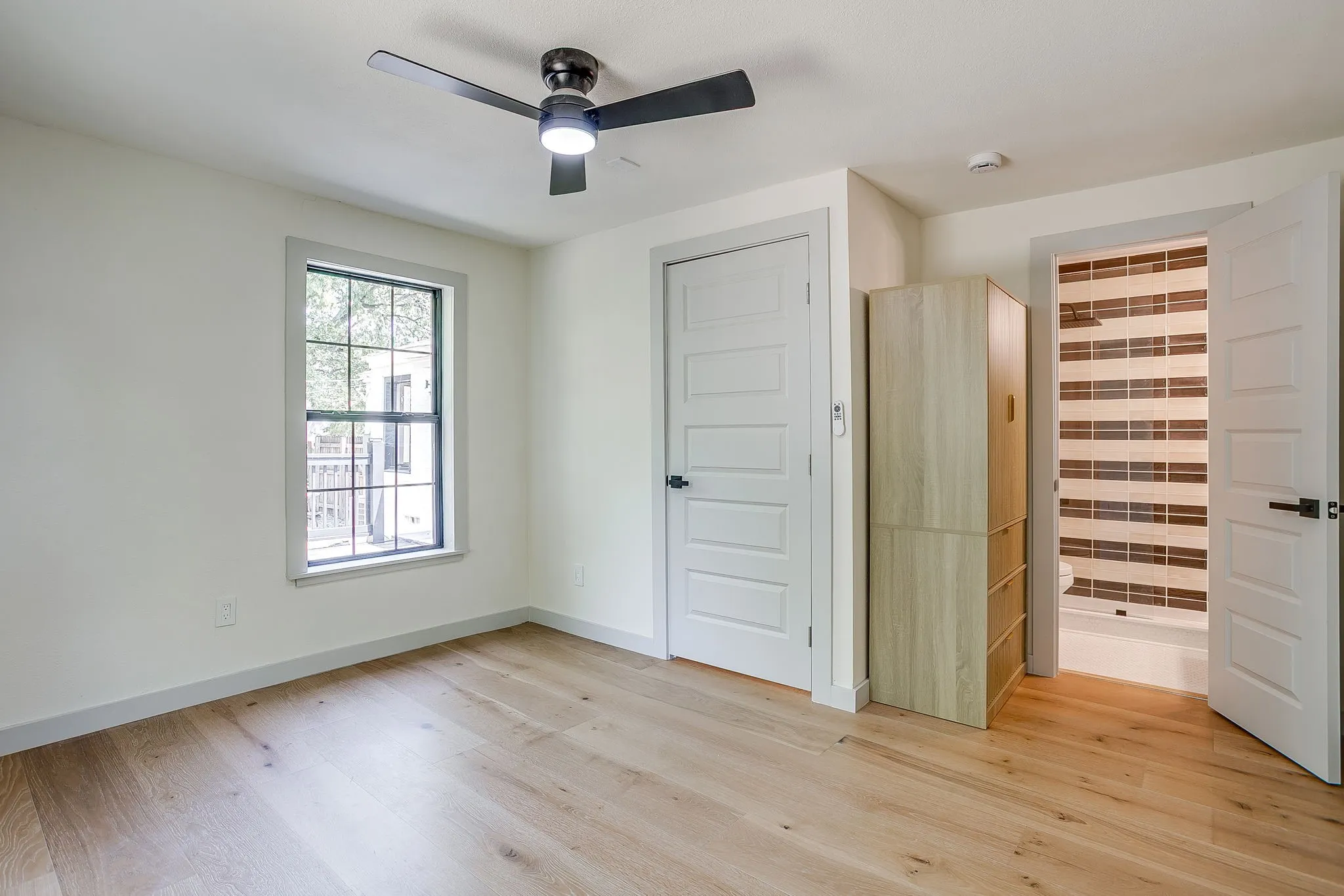 Single Family Residence For Sale in Tarrant County , 2704 W Biddison Street, Fort Worth, Texas 76109, 4 Bedroom, 3 Bathroom, Garage spaces, 1,458 Sqft, built in 1947, mls#21345608, Real Estate Agent in Fort Worth, Homes For Sale in Tarrant county, Homes For Sale in Fort Worth, Realtor in Fort Worth Texas, Real Estate Brokerage Independent Realty Texas, Luminita Cordes Realtor