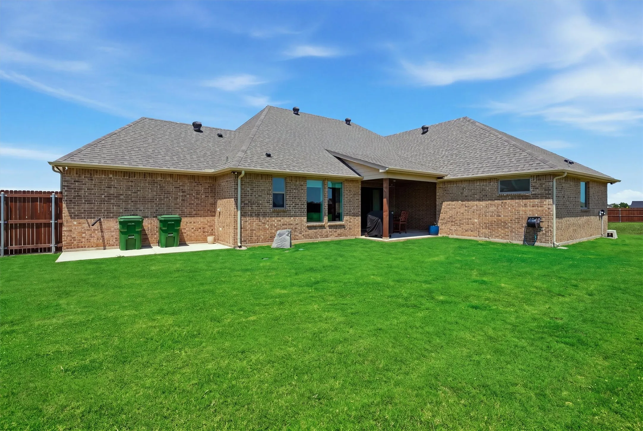 Large Fenced Back Yard