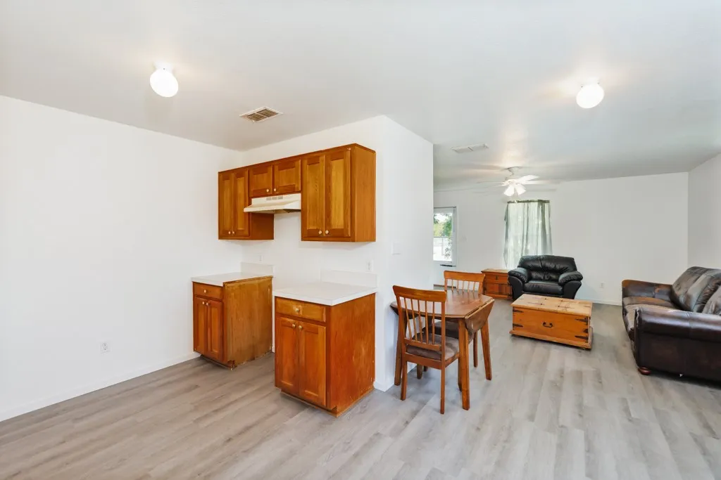 Single Family Residence For Sale in Montague County , 304 Missouri Street, Bowie, Texas 76230, 2 Bedroom, 1 Bathroom, Garage spaces, 1,024 Sqft, built in 2010, mls#21350449, Real Estate Agent in Bowie, Homes For Sale in Montague county, Homes For Sale in Bowie, Realtor in Bowie Texas, Real Estate Brokerage Independent Realty Texas, Luminita Cordes Realtor