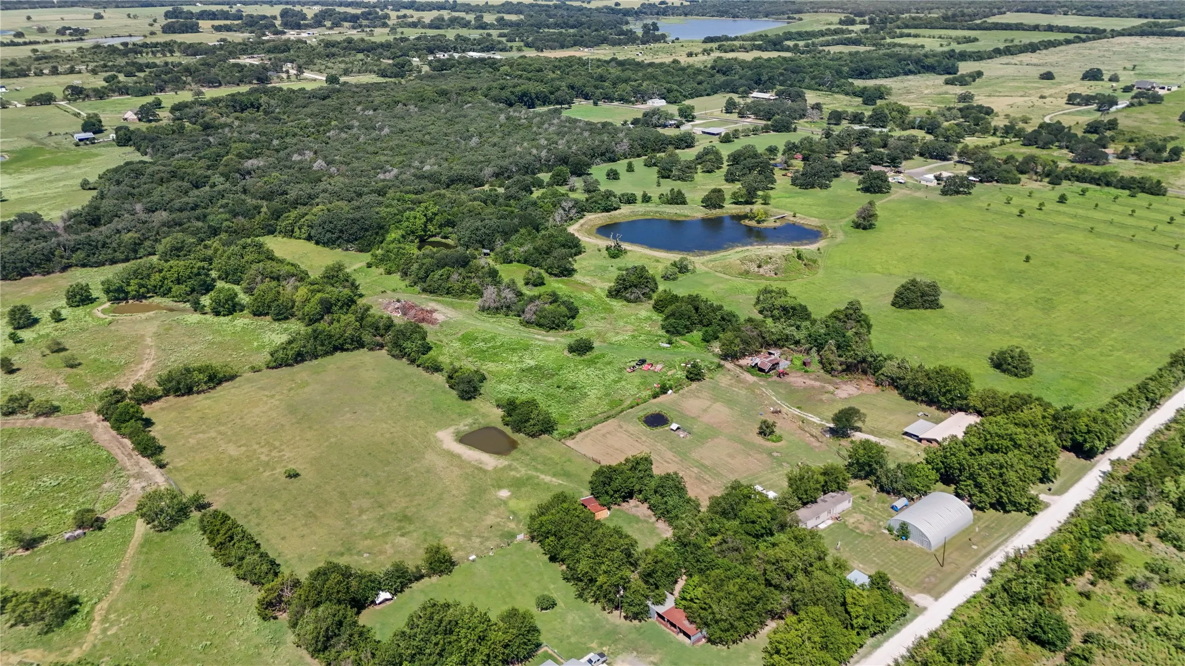 Single Family Residence For Sale in Navarro County , 7420 SW County Road 2030, Purdon, Texas 76679, 4 Bedroom, 2 Bathroom, 4 Garage spaces, 1,970 Sqft, built in 1967, mls#21350457, Real Estate Agent in Purdon, Homes For Sale in Navarro county, Homes For Sale in Purdon, Realtor in Purdon Texas, Real Estate Brokerage Independent Realty Texas, Luminita Cordes Realtor