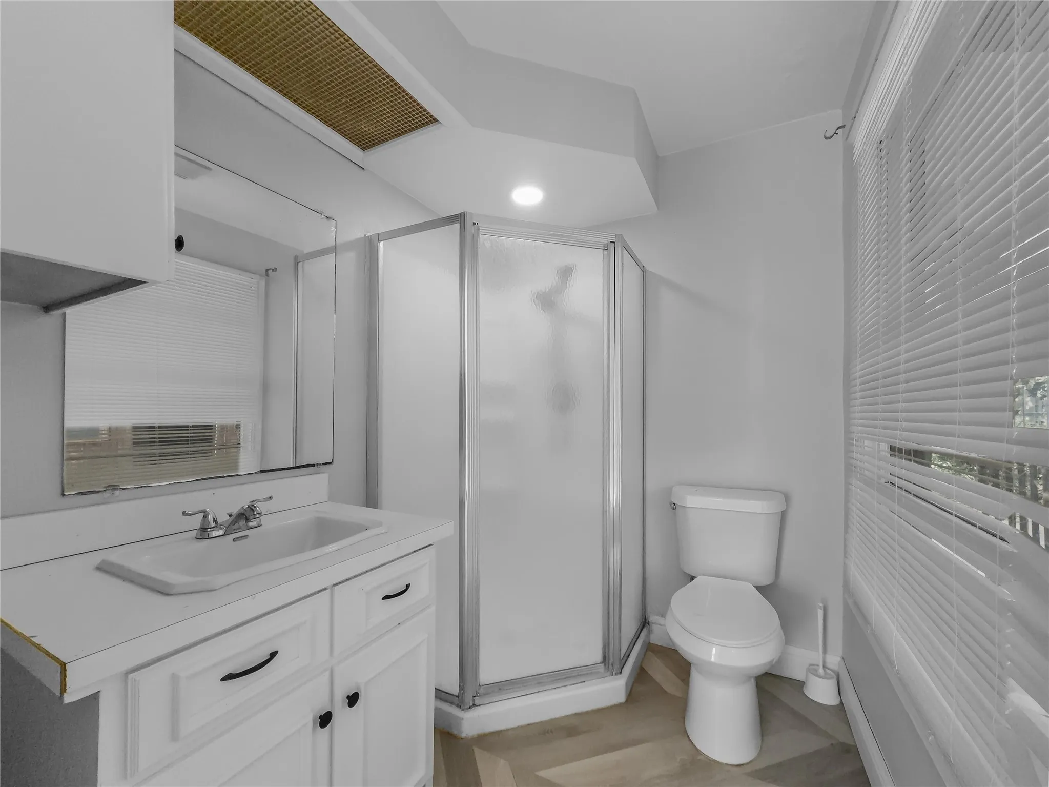 Primary ensuite bathroom