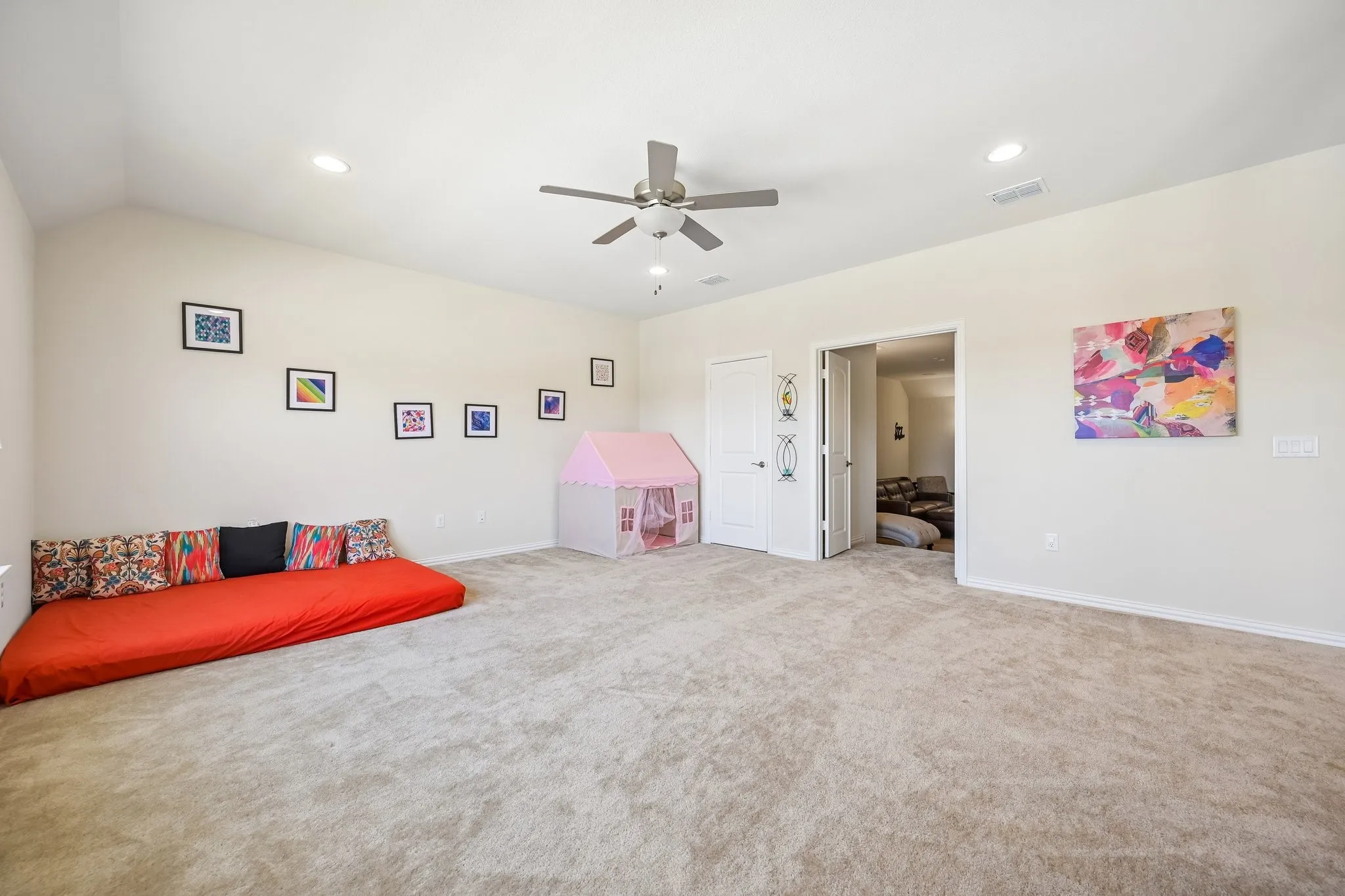 Single Family Residence For Sale in Denton County , 2801 RYDER Lane, Aubrey, Texas 76227, 4 Bedroom, 4 Bathroom, 2 Garage spaces, 3,653 Sqft, built in 2022, mls#21350411, Real Estate Agent in Aubrey, Homes For Sale in Denton county, Homes For Sale in Aubrey, Realtor in Aubrey Texas, Real Estate Brokerage Independent Realty Texas, Luminita Cordes Realtor