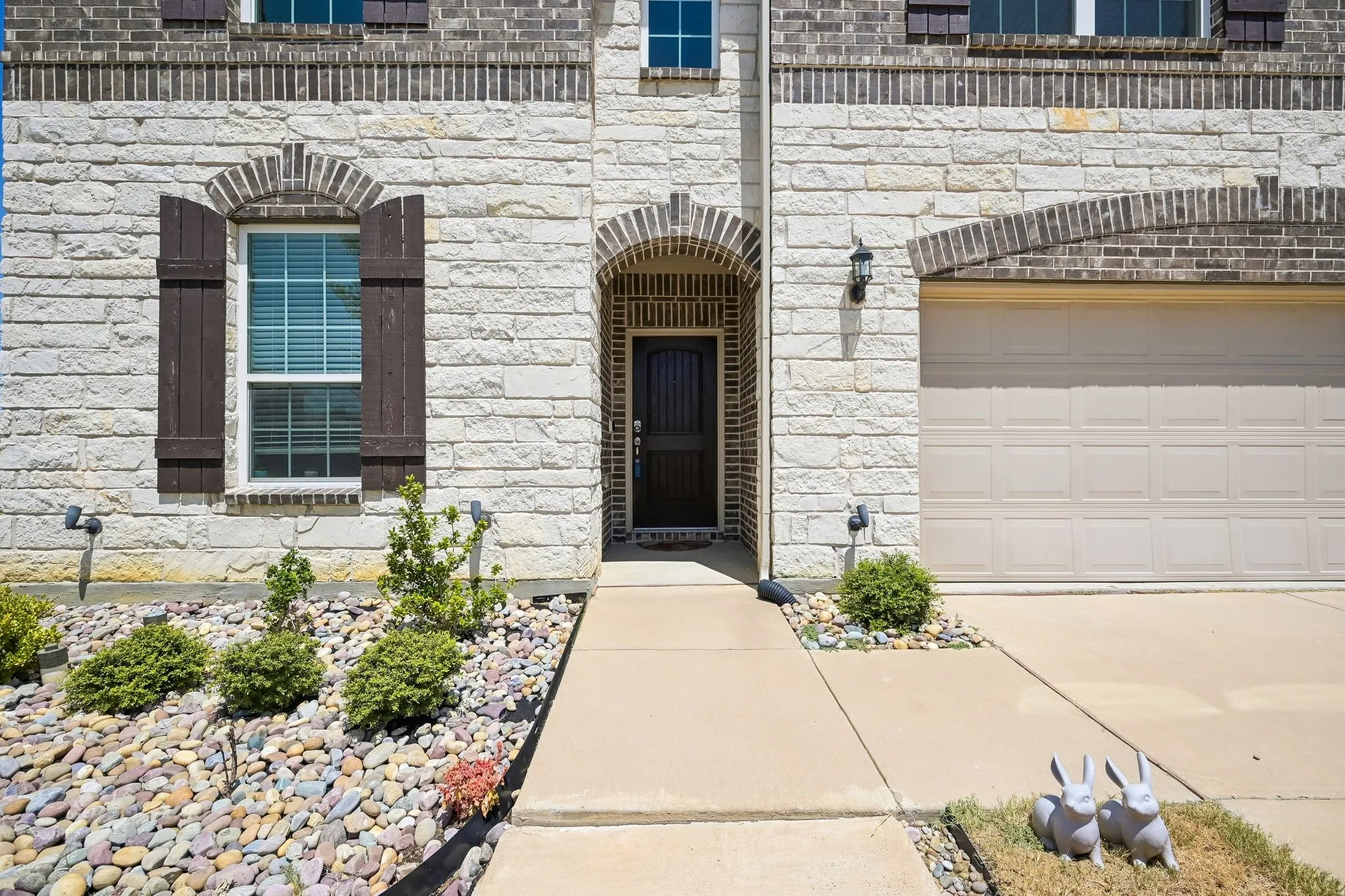 Single Family Residence For Sale in Denton County , 2801 RYDER Lane, Aubrey, Texas 76227, 4 Bedroom, 4 Bathroom, 2 Garage spaces, 3,653 Sqft, built in 2022, mls#21350411, Real Estate Agent in Aubrey, Homes For Sale in Denton county, Homes For Sale in Aubrey, Realtor in Aubrey Texas, Real Estate Brokerage Independent Realty Texas, Luminita Cordes Realtor