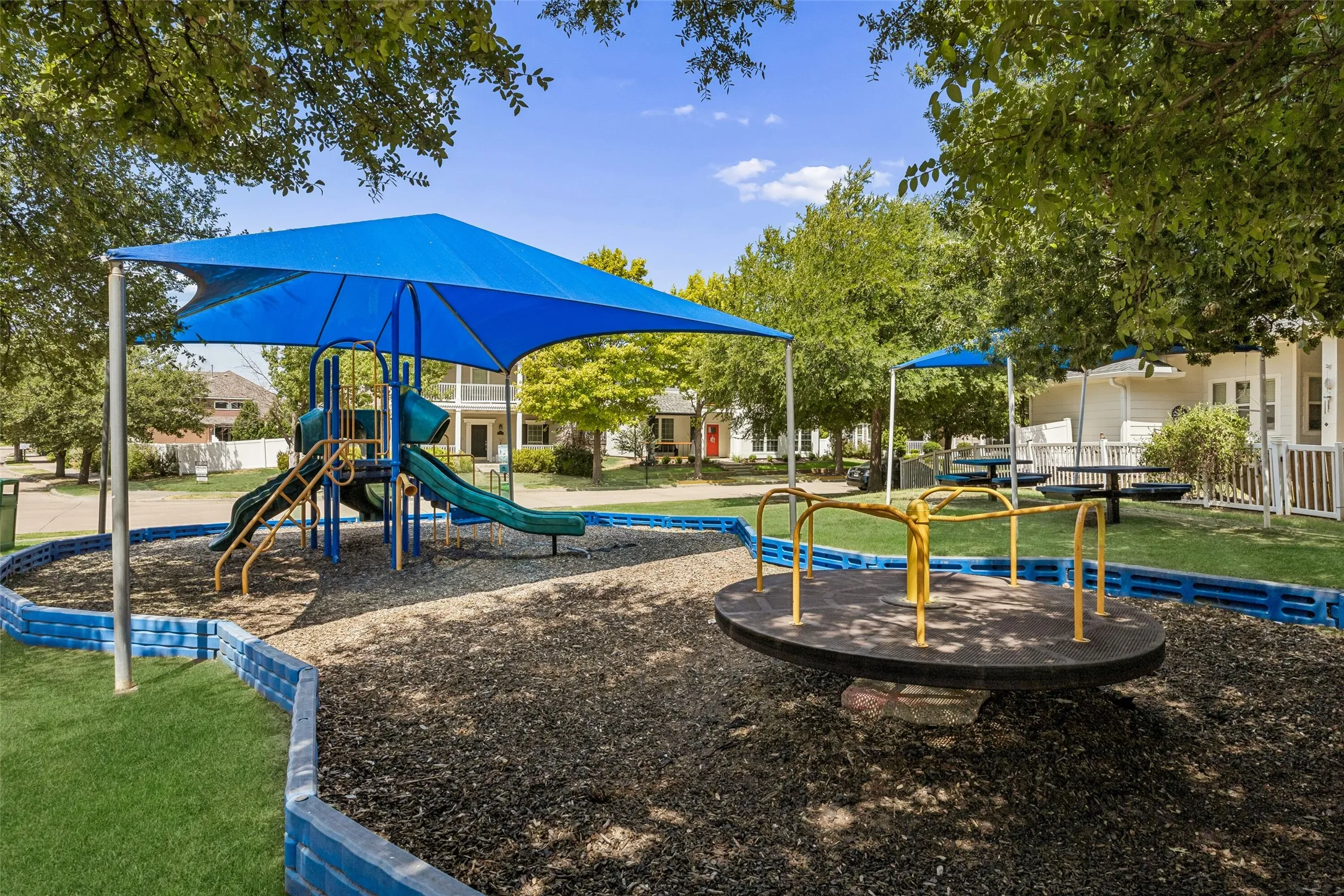 Single Family Residence For Sale in Denton County , 901 Wenk Drive, Aubrey, Texas 76227, 3 Bedroom, 2 Bathroom, 2 Garage spaces, 1,759 Sqft, built in 2005, mls#21348798, Real Estate Agent in Aubrey, Homes For Sale in Denton county, Homes For Sale in Aubrey, Realtor in Aubrey Texas, Real Estate Brokerage Independent Realty Texas, Luminita Cordes Realtor