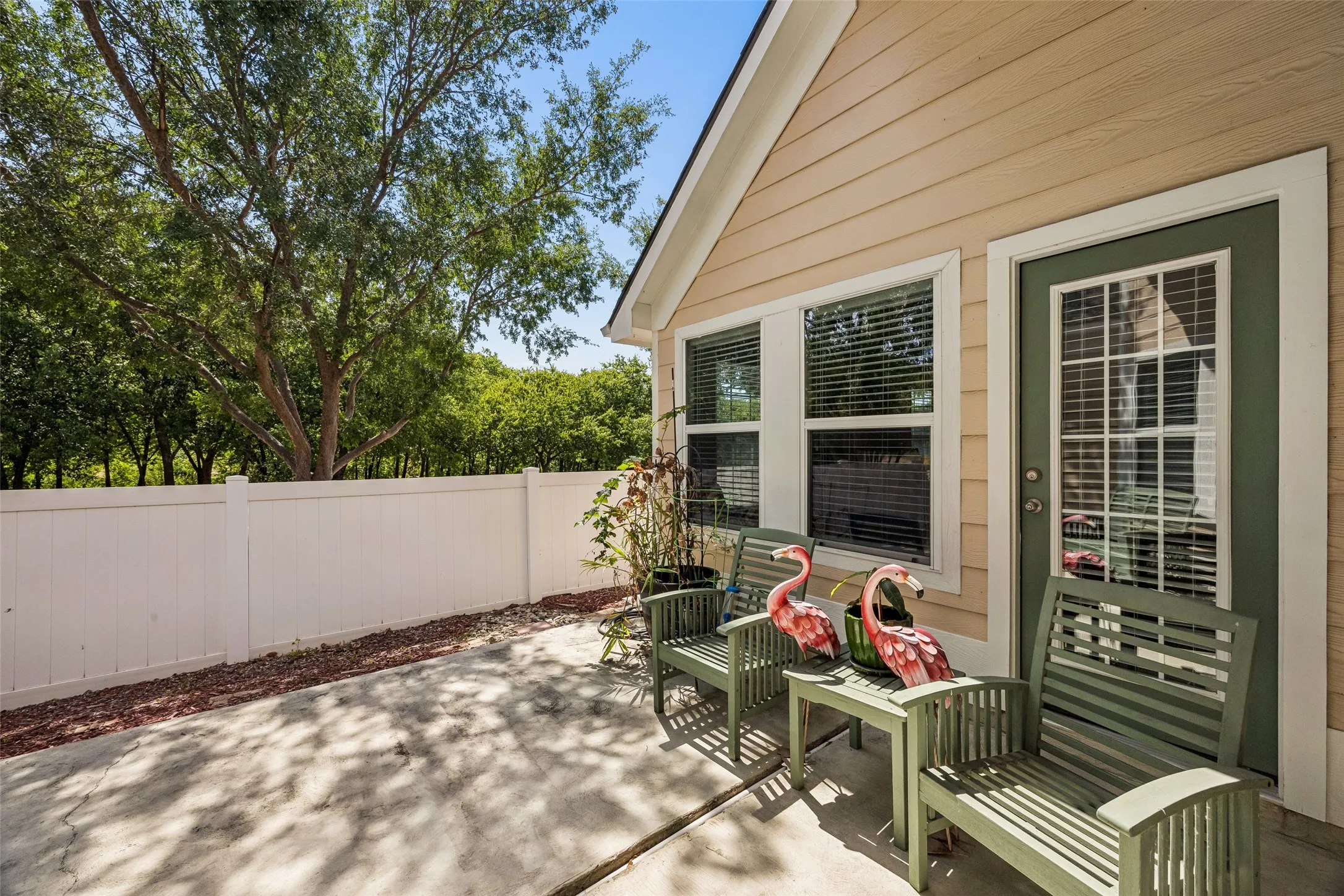 Single Family Residence For Sale in Denton County , 901 Wenk Drive, Aubrey, Texas 76227, 3 Bedroom, 2 Bathroom, 2 Garage spaces, 1,759 Sqft, built in 2005, mls#21348798, Real Estate Agent in Aubrey, Homes For Sale in Denton county, Homes For Sale in Aubrey, Realtor in Aubrey Texas, Real Estate Brokerage Independent Realty Texas, Luminita Cordes Realtor