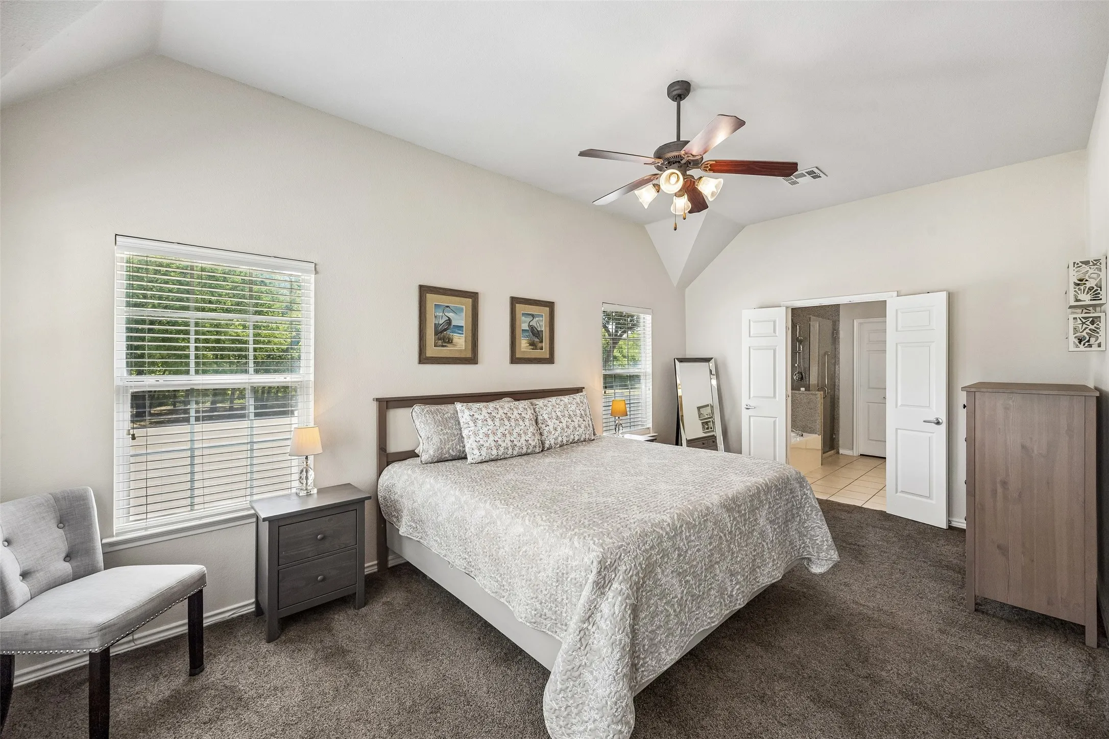 Single Family Residence For Sale in Denton County , 901 Wenk Drive, Aubrey, Texas 76227, 3 Bedroom, 2 Bathroom, 2 Garage spaces, 1,759 Sqft, built in 2005, mls#21348798, Real Estate Agent in Aubrey, Homes For Sale in Denton county, Homes For Sale in Aubrey, Realtor in Aubrey Texas, Real Estate Brokerage Independent Realty Texas, Luminita Cordes Realtor