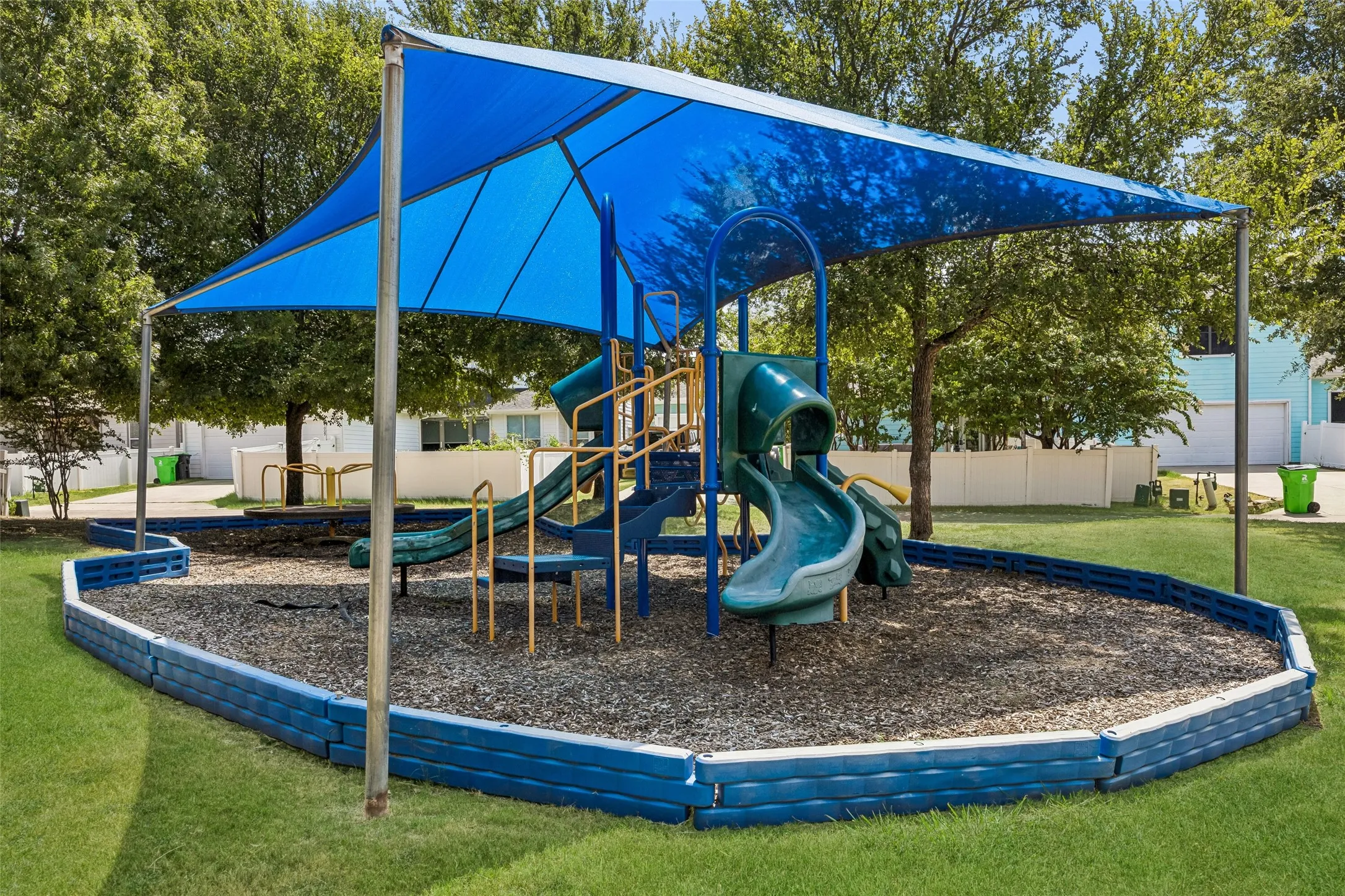 Single Family Residence For Sale in Denton County , 901 Wenk Drive, Aubrey, Texas 76227, 3 Bedroom, 2 Bathroom, 2 Garage spaces, 1,759 Sqft, built in 2005, mls#21348798, Real Estate Agent in Aubrey, Homes For Sale in Denton county, Homes For Sale in Aubrey, Realtor in Aubrey Texas, Real Estate Brokerage Independent Realty Texas, Luminita Cordes Realtor