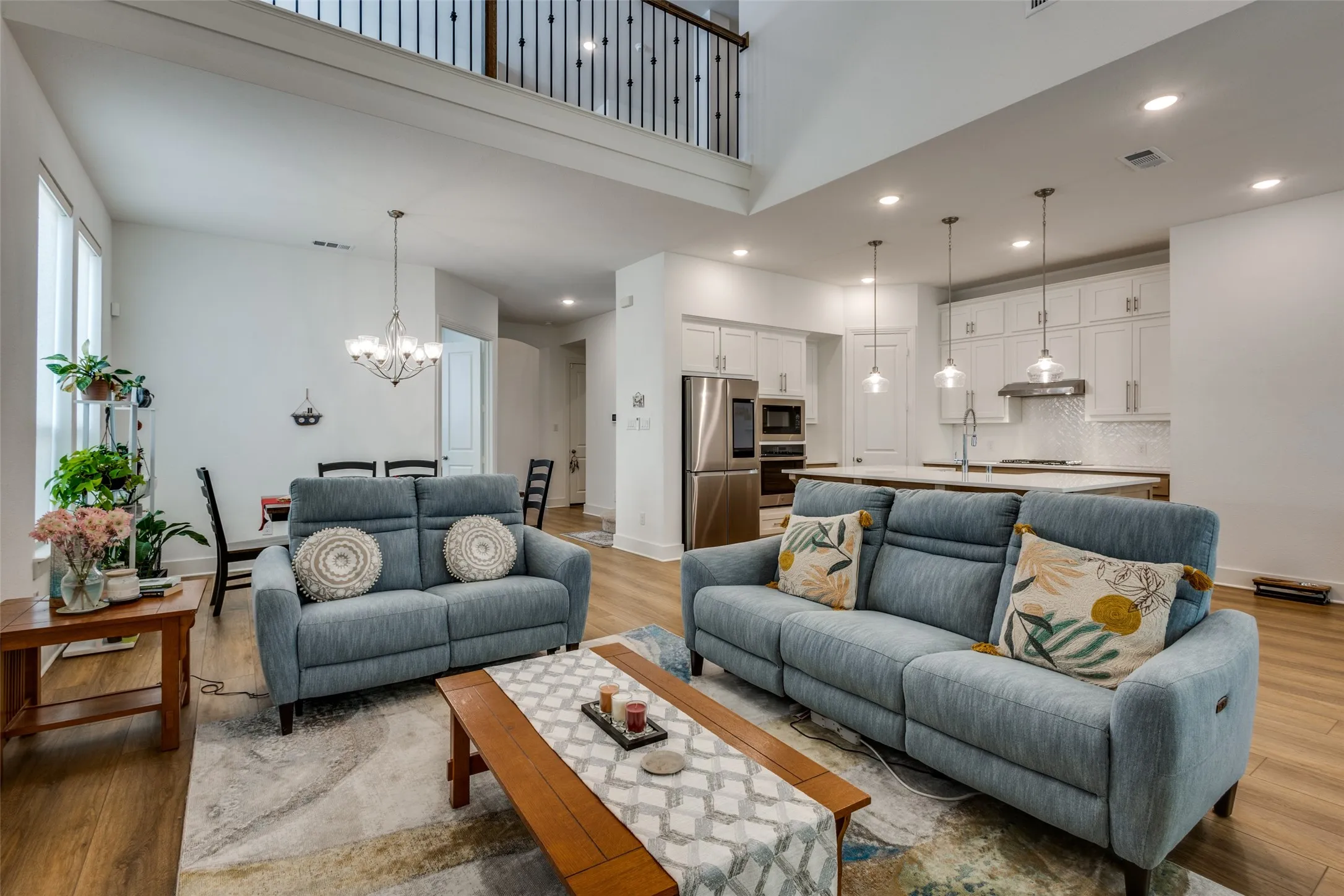Single Family Residence For Rent in Collin County , 3012 Eccleston Street, Celina, Texas 75009, 4 Bedroom, 4 Bathroom, 2 Garage spaces, 2,955 Sqft, built in 2022, mls#21349992, Real Estate Agent in Celina, Homes For Rent in Collin county, Homes For Rent in Celina, Realtor in Celina Texas, Real Estate Brokerage Independent Realty Texas, Luminita Cordes Realtor