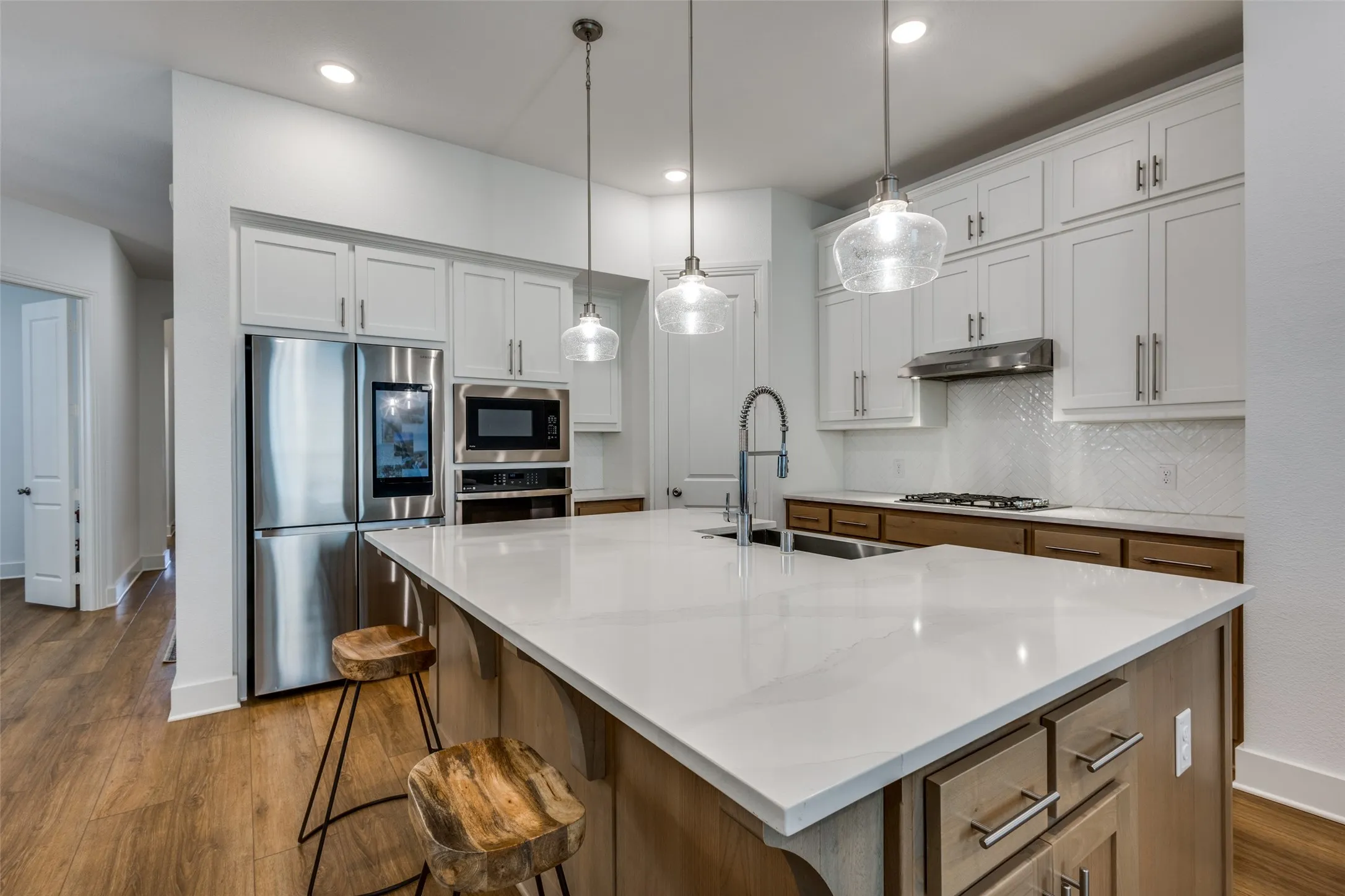 Single Family Residence For Rent in Collin County , 3012 Eccleston Street, Celina, Texas 75009, 4 Bedroom, 4 Bathroom, 2 Garage spaces, 2,955 Sqft, built in 2022, mls#21349992, Real Estate Agent in Celina, Homes For Rent in Collin county, Homes For Rent in Celina, Realtor in Celina Texas, Real Estate Brokerage Independent Realty Texas, Luminita Cordes Realtor