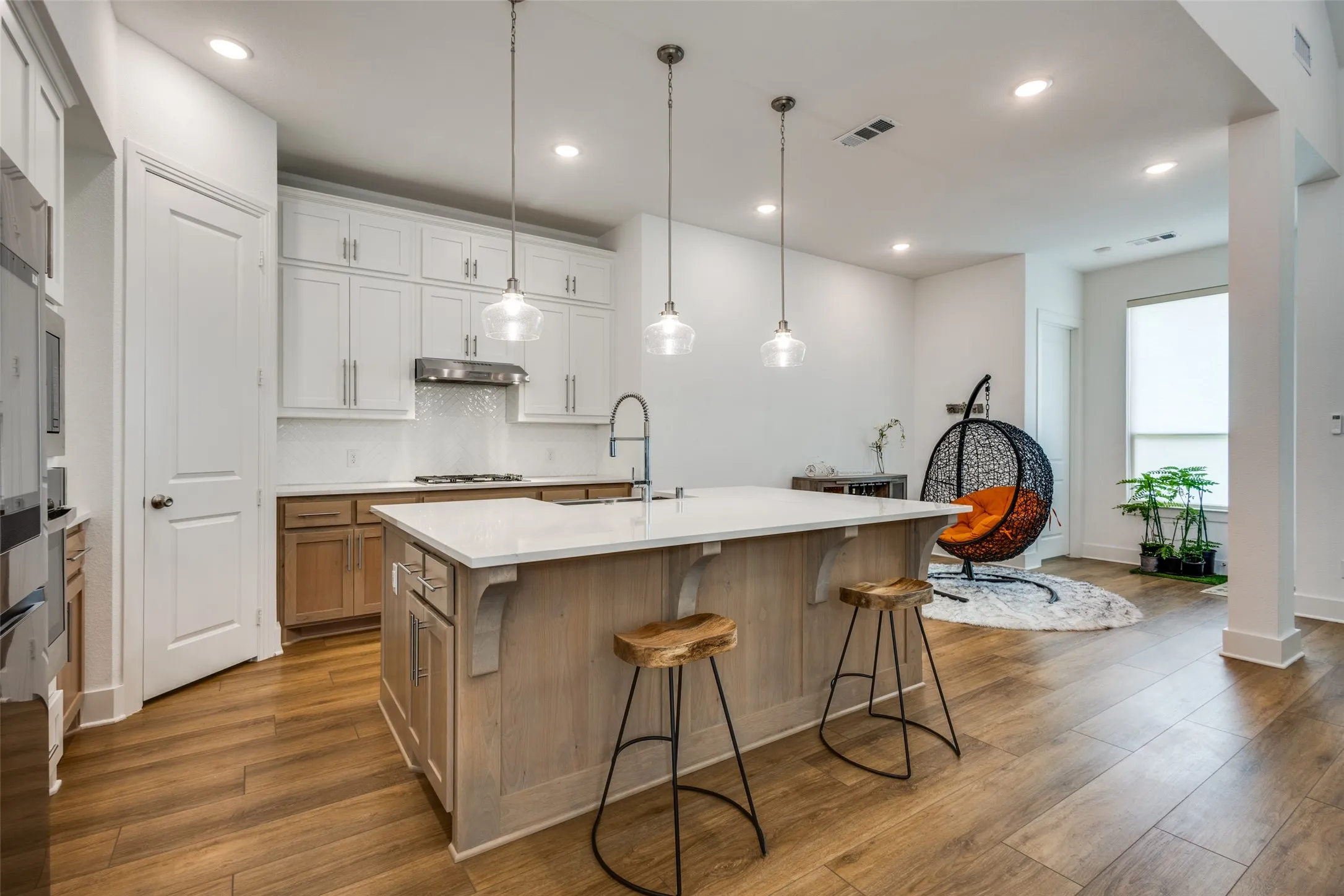Single Family Residence For Rent in Collin County , 3012 Eccleston Street, Celina, Texas 75009, 4 Bedroom, 4 Bathroom, 2 Garage spaces, 2,955 Sqft, built in 2022, mls#21349992, Real Estate Agent in Celina, Homes For Rent in Collin county, Homes For Rent in Celina, Realtor in Celina Texas, Real Estate Brokerage Independent Realty Texas, Luminita Cordes Realtor