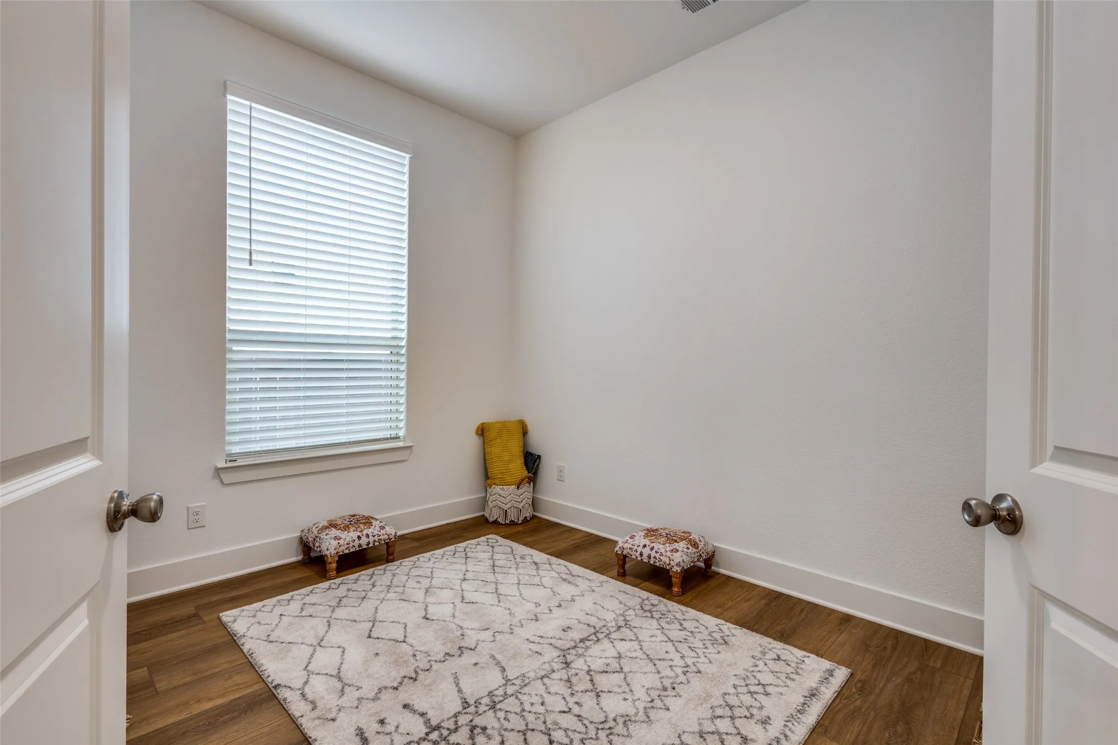 Single Family Residence For Rent in Collin County , 3012 Eccleston Street, Celina, Texas 75009, 4 Bedroom, 4 Bathroom, 2 Garage spaces, 2,955 Sqft, built in 2022, mls#21349992, Real Estate Agent in Celina, Homes For Rent in Collin county, Homes For Rent in Celina, Realtor in Celina Texas, Real Estate Brokerage Independent Realty Texas, Luminita Cordes Realtor
