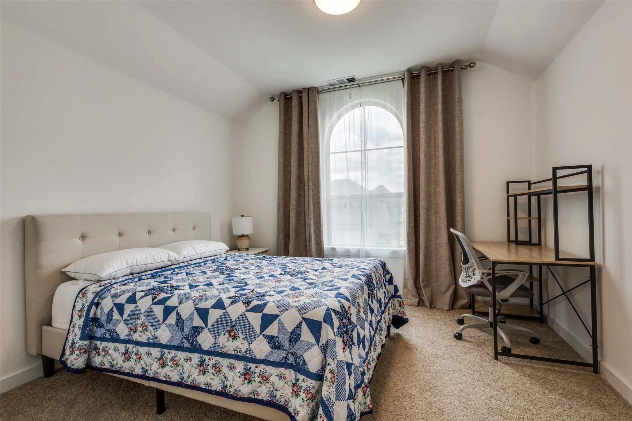 Single Family Residence For Rent in Collin County , 3012 Eccleston Street, Celina, Texas 75009, 4 Bedroom, 4 Bathroom, 2 Garage spaces, 2,955 Sqft, built in 2022, mls#21349992, Real Estate Agent in Celina, Homes For Rent in Collin county, Homes For Rent in Celina, Realtor in Celina Texas, Real Estate Brokerage Independent Realty Texas, Luminita Cordes Realtor