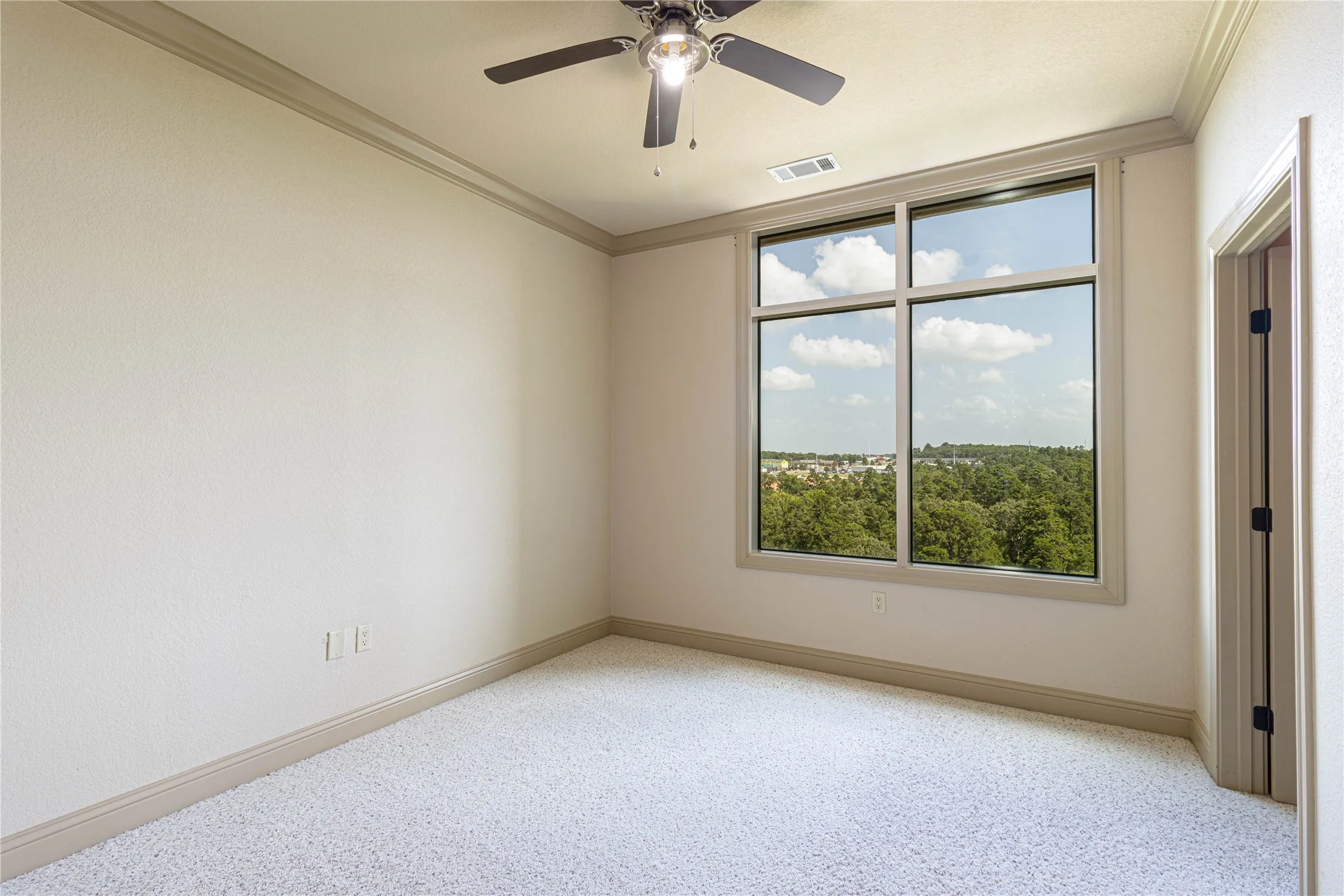 Condominium For Sale in Smith County , 2801 Wexford Drive 1006, Tyler, Texas 75709, 2 Bedroom, 2 Bathroom, 2 Garage spaces, 1,962 Sqft, built in 2008, mls#21350489, Real Estate Agent in Tyler, Homes For Sale in Smith county, Homes For Sale in Tyler, Realtor in Tyler Texas, Real Estate Brokerage Independent Realty Texas, Luminita Cordes Realtor