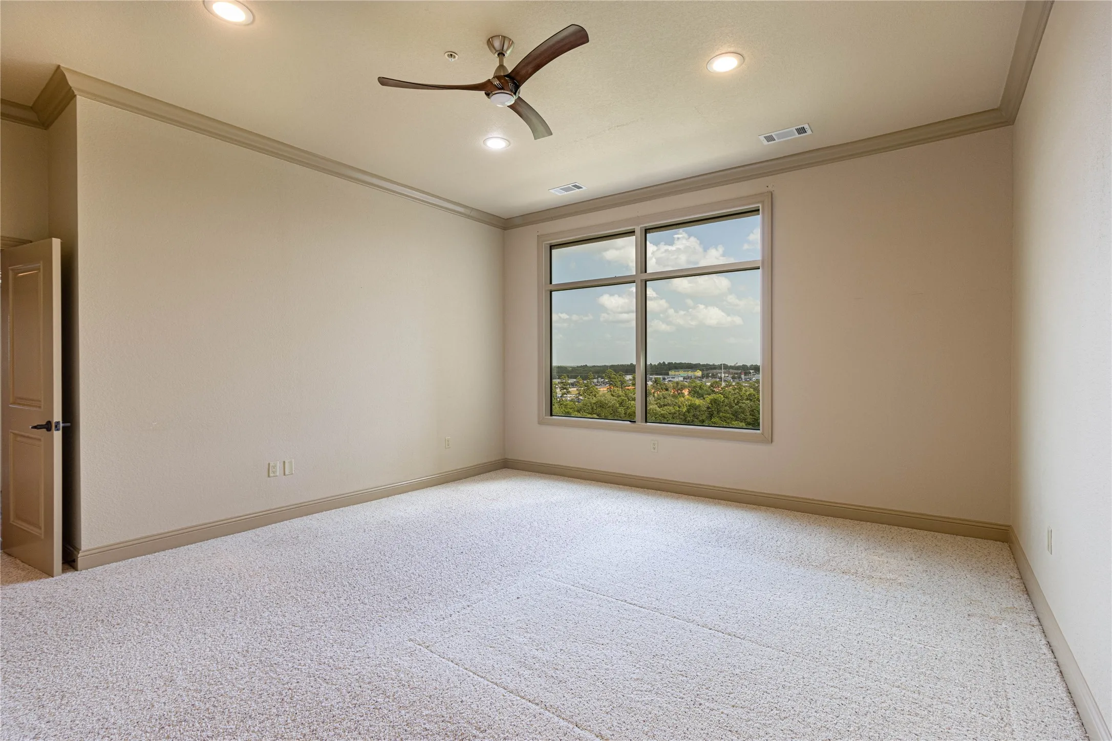 Condominium For Sale in Smith County , 2801 Wexford Drive 1006, Tyler, Texas 75709, 2 Bedroom, 2 Bathroom, 2 Garage spaces, 1,962 Sqft, built in 2008, mls#21350489, Real Estate Agent in Tyler, Homes For Sale in Smith county, Homes For Sale in Tyler, Realtor in Tyler Texas, Real Estate Brokerage Independent Realty Texas, Luminita Cordes Realtor