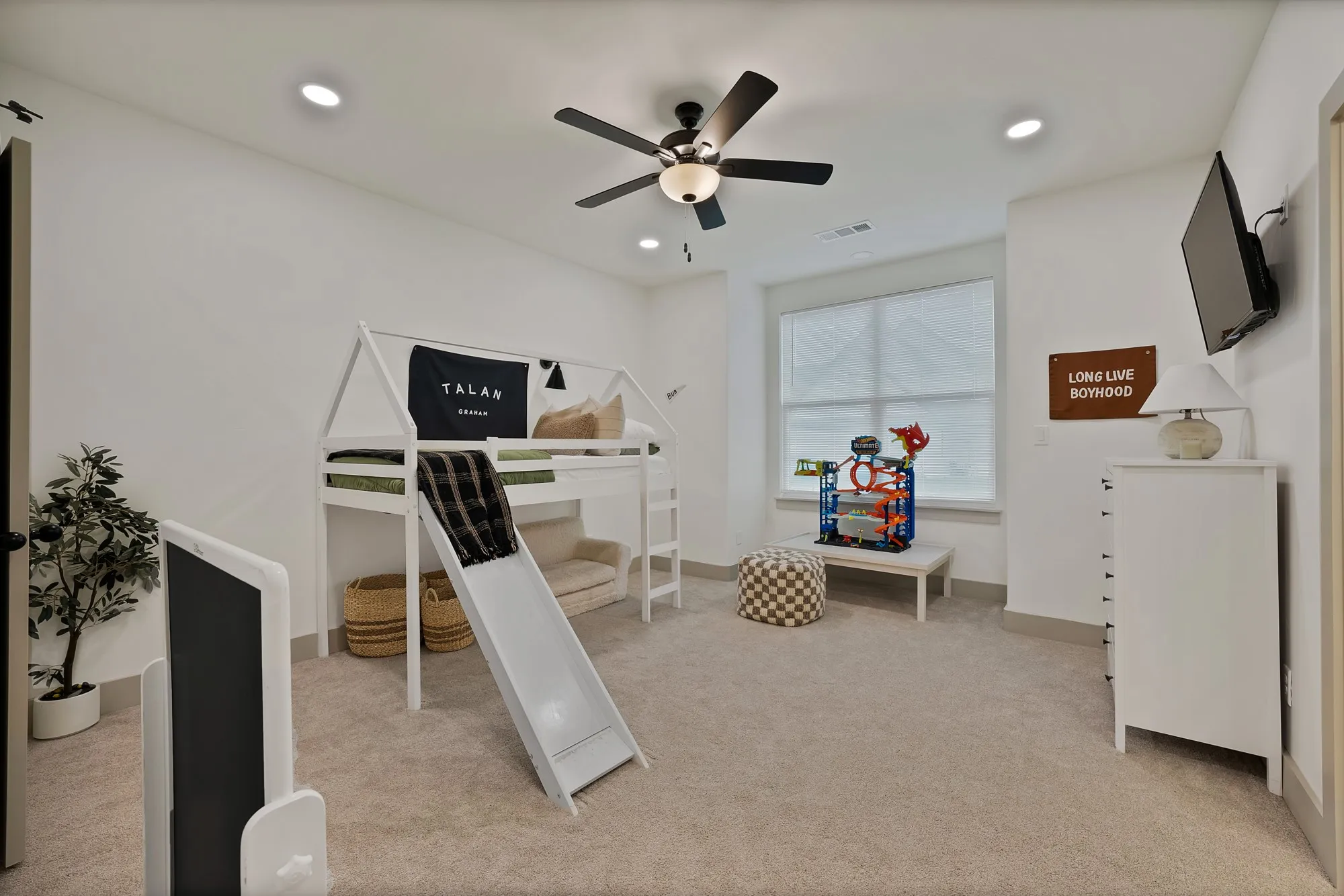 Single Family Residence For Sale in Wise County , 664 County Road 379, Decatur, Texas 76234, 6 Bedroom, 4 Bathroom, 2 Garage spaces, 3,134 Sqft, built in 2024, mls#21350400, Real Estate Agent in Decatur, Homes For Sale in Wise county, Homes For Sale in Decatur, Realtor in Decatur Texas, Real Estate Brokerage Independent Realty Texas, Luminita Cordes Realtor