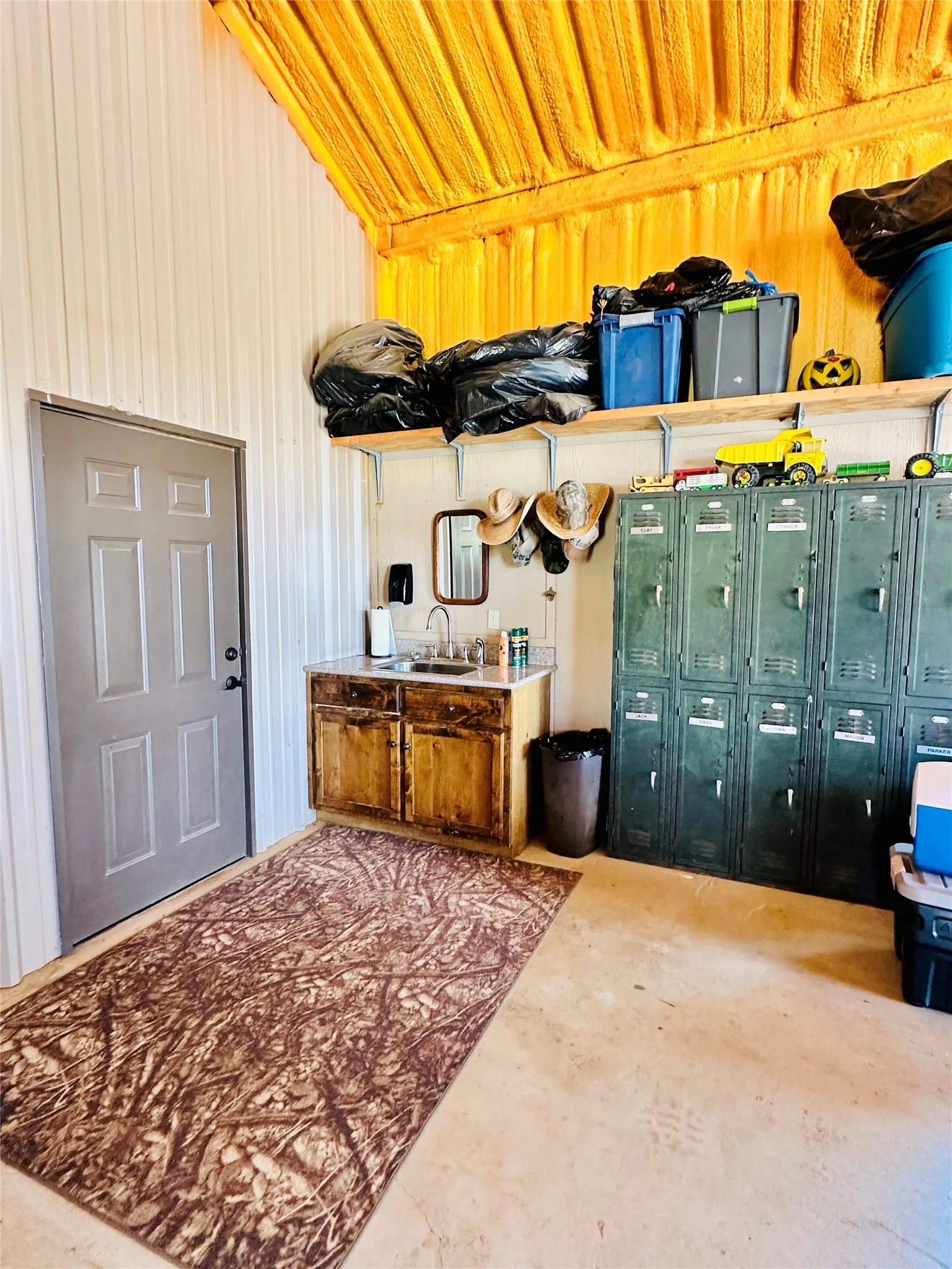 Single Family Residence For Sale in Coleman County , 2017 CR 188, Cross Plains, Texas 76443, 3 Bedroom, 2 Bathroom, 2 Garage spaces, 1,440 Sqft, built in 2014, mls#21349960, Real Estate Agent in Cross Plains, Homes For Sale in Coleman county, Homes For Sale in Cross Plains, Realtor in Cross Plains Texas, Real Estate Brokerage Independent Realty Texas, Luminita Cordes Realtor
