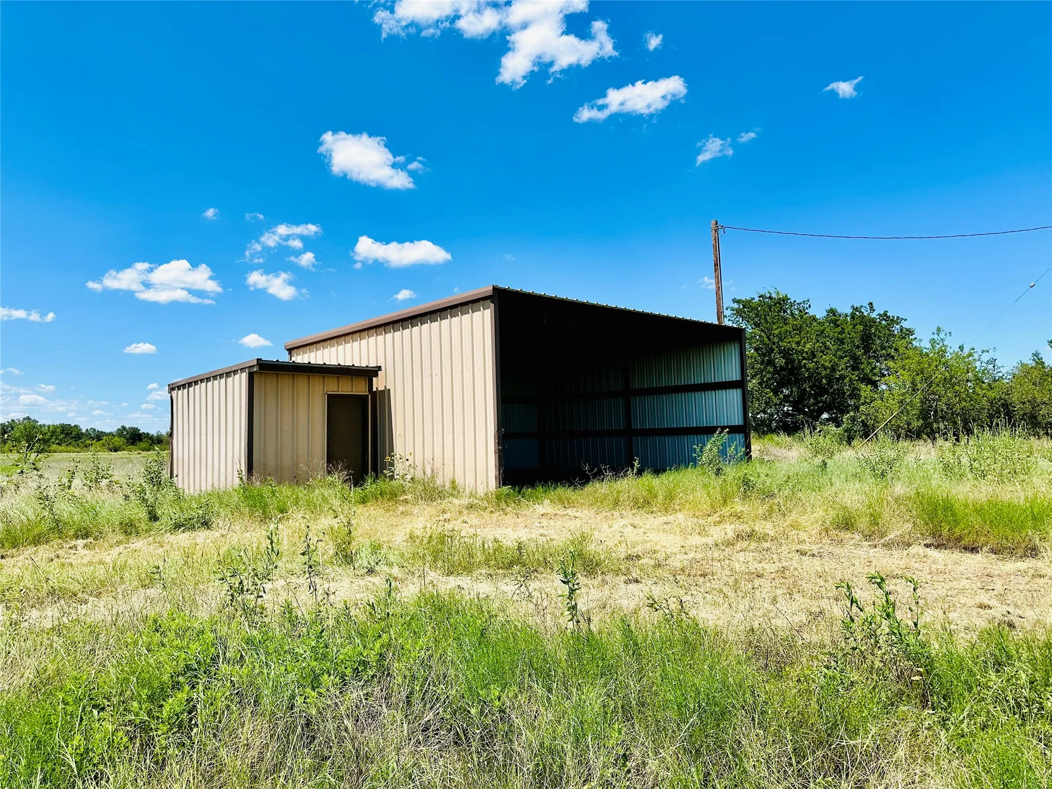 shed close to Hwy 206