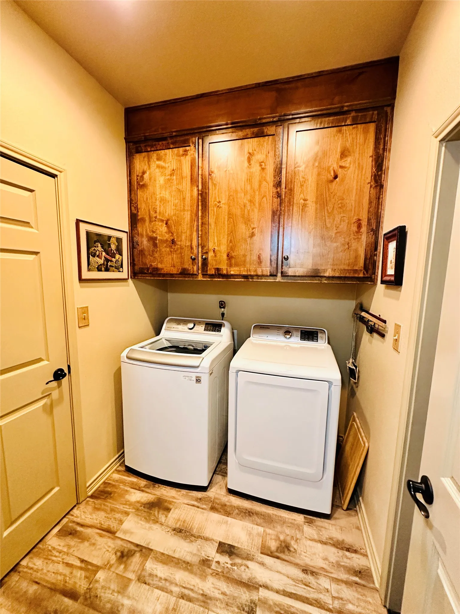 Single Family Residence For Sale in Coleman County , 2017 CR 188, Cross Plains, Texas 76443, 3 Bedroom, 2 Bathroom, 2 Garage spaces, 1,440 Sqft, built in 2014, mls#21349960, Real Estate Agent in Cross Plains, Homes For Sale in Coleman county, Homes For Sale in Cross Plains, Realtor in Cross Plains Texas, Real Estate Brokerage Independent Realty Texas, Luminita Cordes Realtor