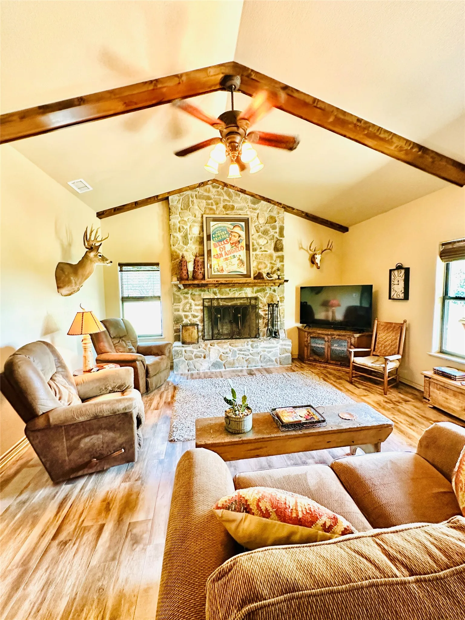 Single Family Residence For Sale in Coleman County , 2017 CR 188, Cross Plains, Texas 76443, 3 Bedroom, 2 Bathroom, 2 Garage spaces, 1,440 Sqft, built in 2014, mls#21349960, Real Estate Agent in Cross Plains, Homes For Sale in Coleman county, Homes For Sale in Cross Plains, Realtor in Cross Plains Texas, Real Estate Brokerage Independent Realty Texas, Luminita Cordes Realtor