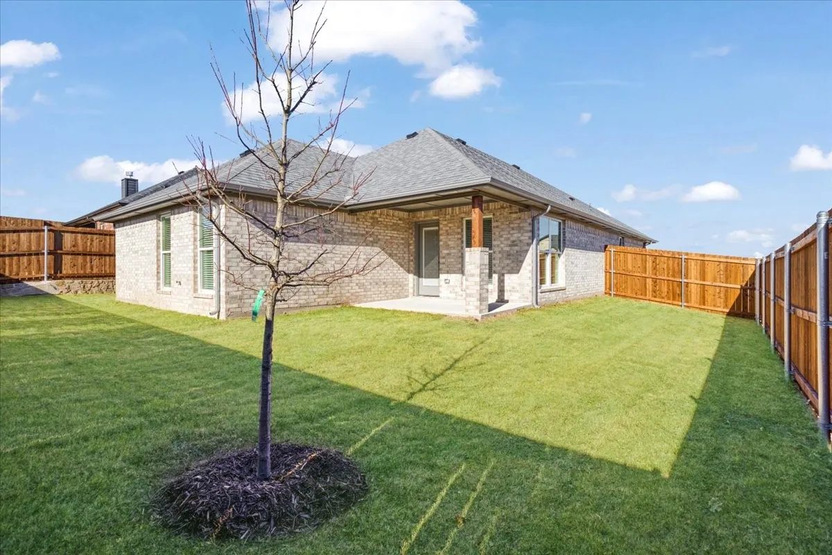 Single Family Residence For Sale in Grayson County , 4300 Hummingbird Drive, Sherman, Texas 75092, 4 Bedroom, 2 Bathroom, 2 Garage spaces, 1,700 Sqft, built in 2025, mls#21350513, Real Estate Agent in Sherman, Homes For Sale in Grayson county, Homes For Sale in Sherman, Realtor in Sherman Texas, Real Estate Brokerage Independent Realty Texas, Luminita Cordes Realtor