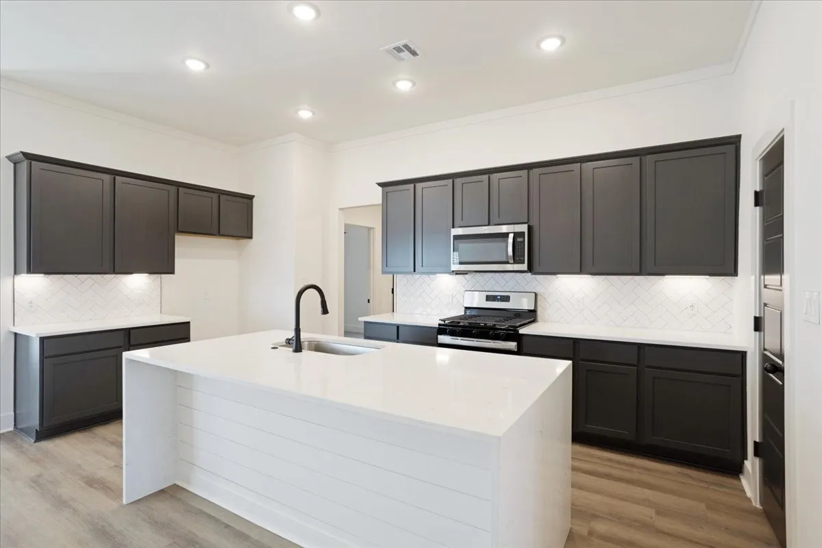 Single Family Residence For Sale in Grayson County , 4300 Hummingbird Drive, Sherman, Texas 75092, 4 Bedroom, 2 Bathroom, 2 Garage spaces, 1,700 Sqft, built in 2025, mls#21350513, Real Estate Agent in Sherman, Homes For Sale in Grayson county, Homes For Sale in Sherman, Realtor in Sherman Texas, Real Estate Brokerage Independent Realty Texas, Luminita Cordes Realtor